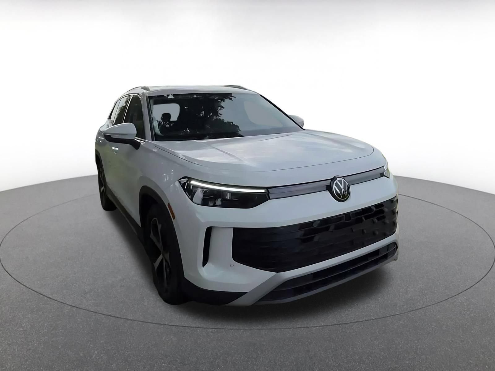 Thumbnail: 2026 Volkswagen Tiguan - 3