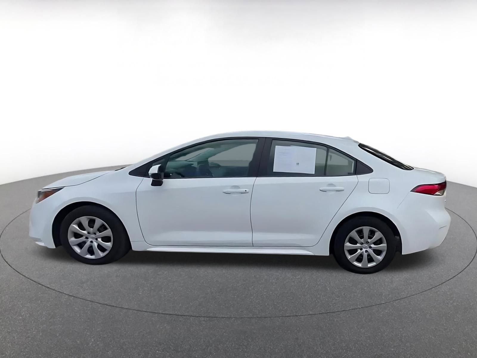 Thumbnail: 2025 Toyota Corolla - 9