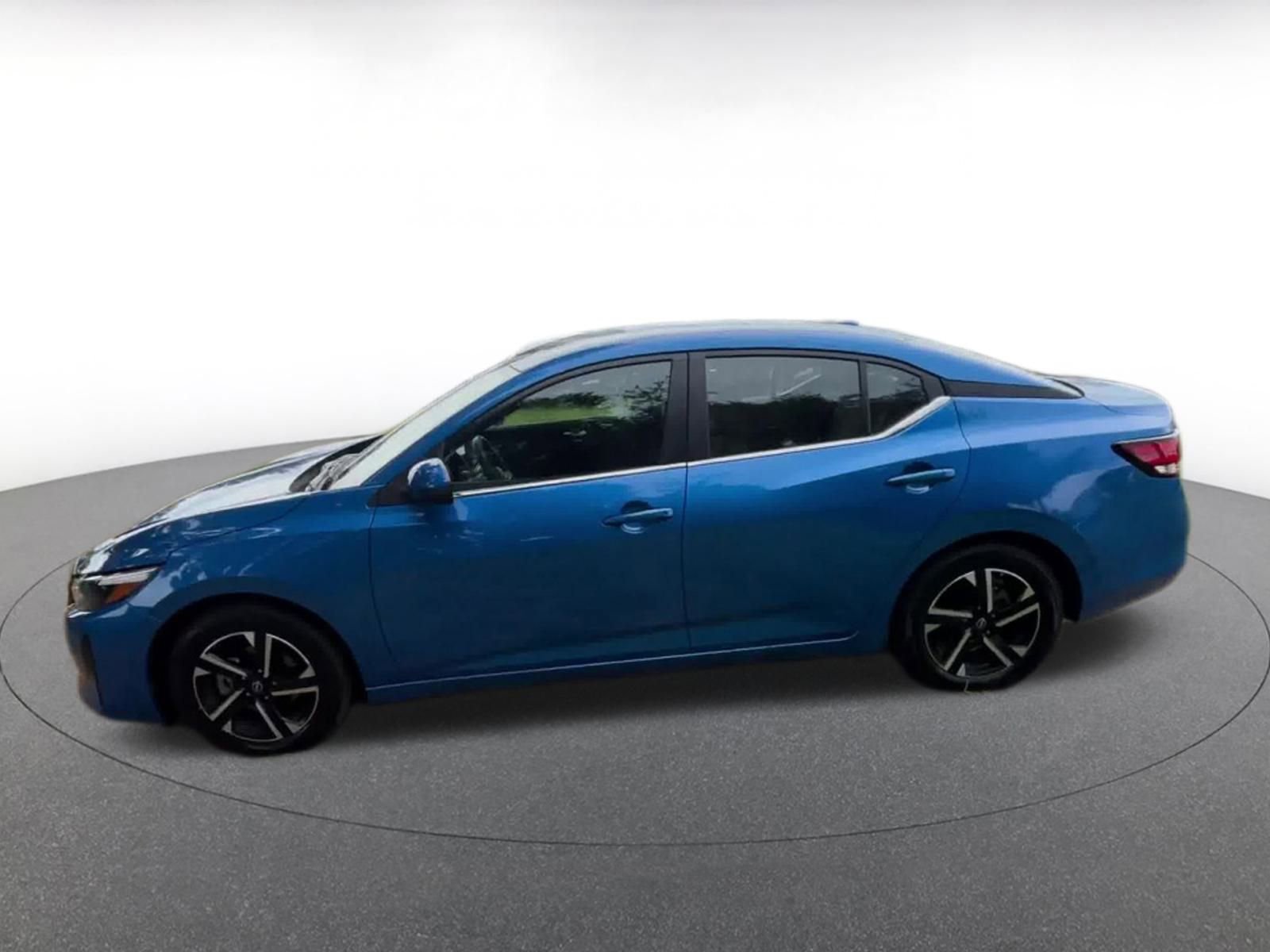 Thumbnail: 2024 Nissan Sentra - 9