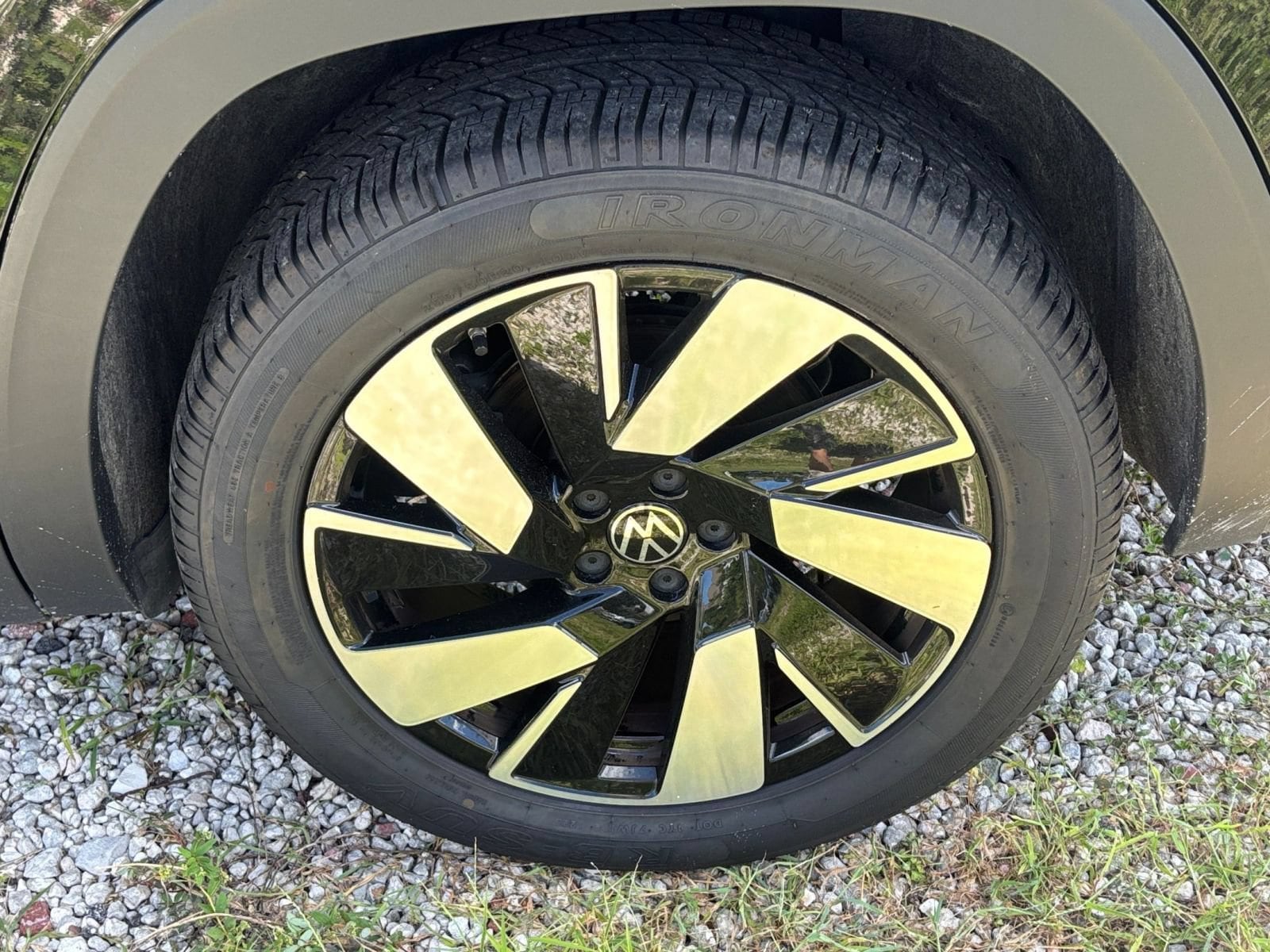 Thumbnail: 2026 Volkswagen Atlas - 32
