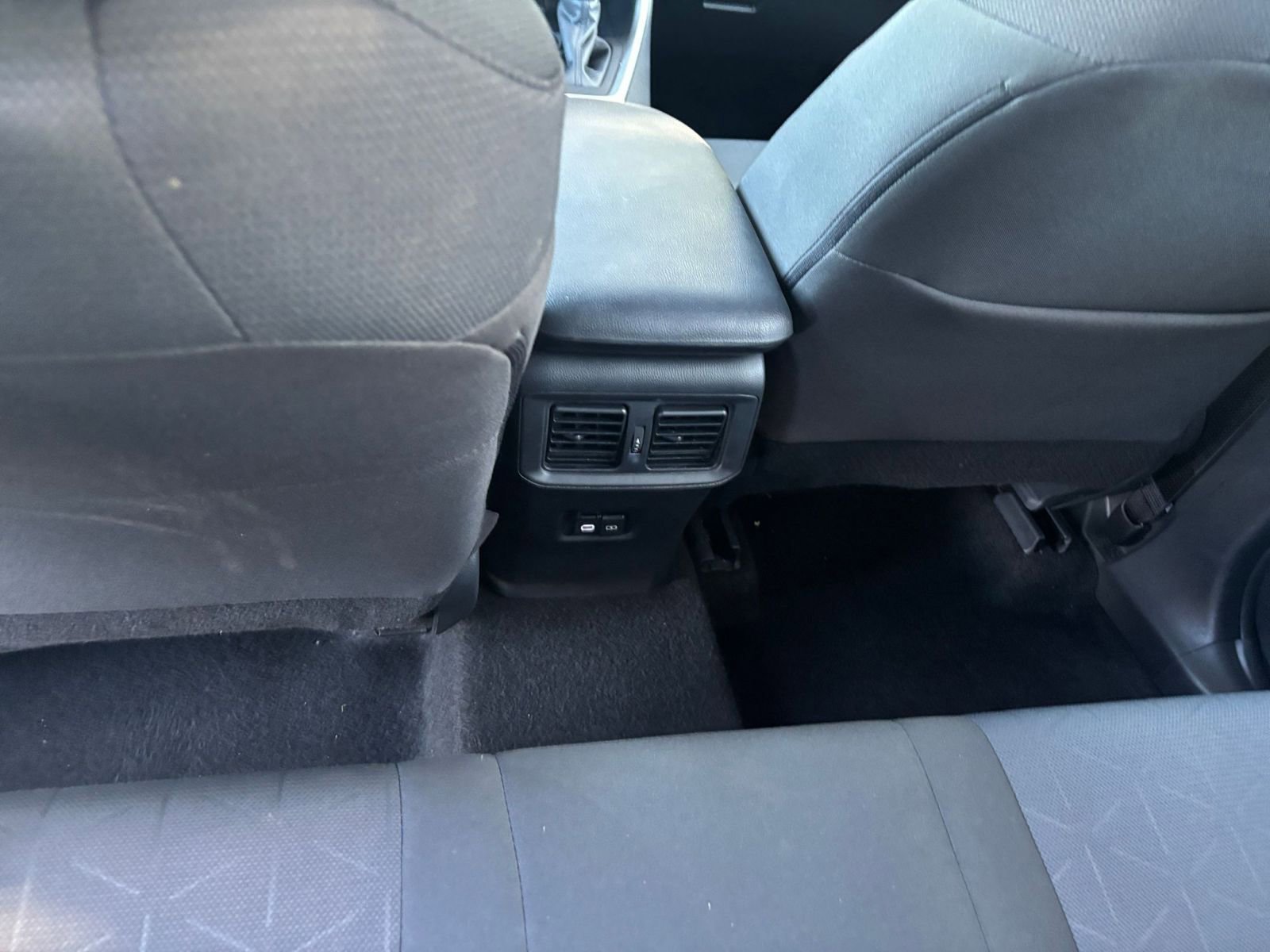 Thumbnail: 2025 Toyota RAV4 - 24