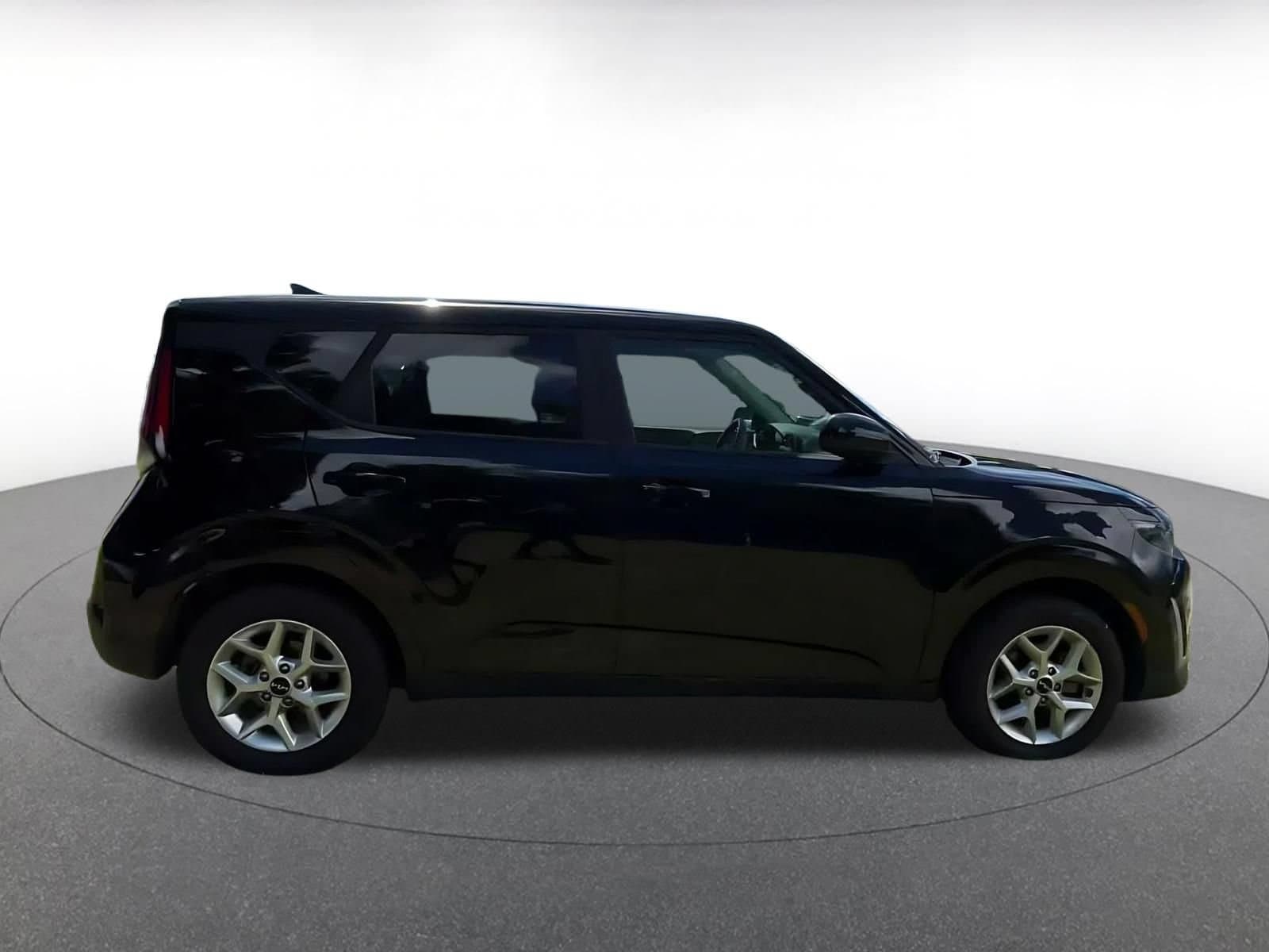 Thumbnail: 2025 Kia Soul - 15