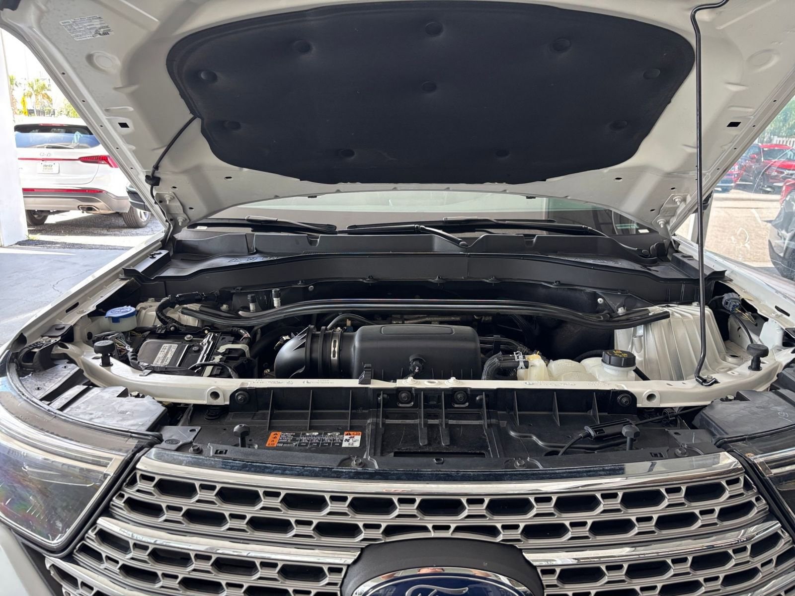 Thumbnail: 2023 Ford Explorer - 32