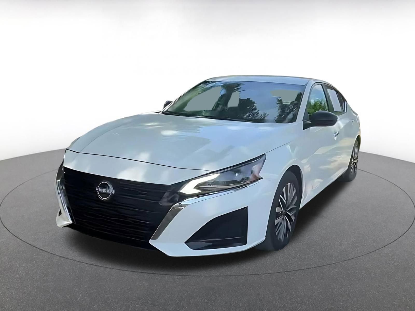 Thumbnail: 2025 Nissan Altima - 7