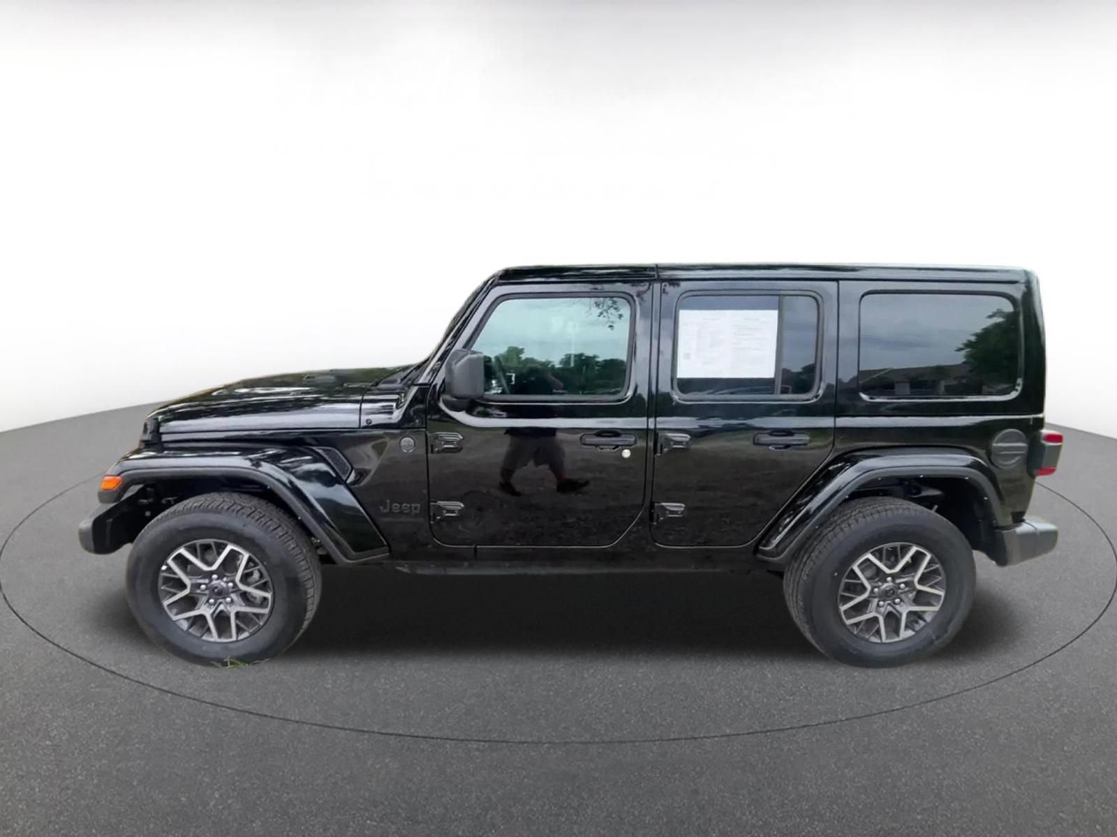 Thumbnail: 2025 Jeep Wrangler - 9