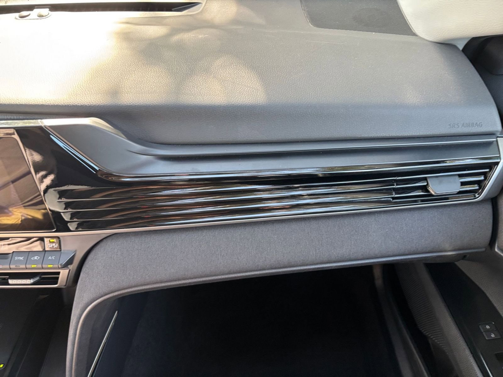 Thumbnail: 2025 Toyota Camry - 35