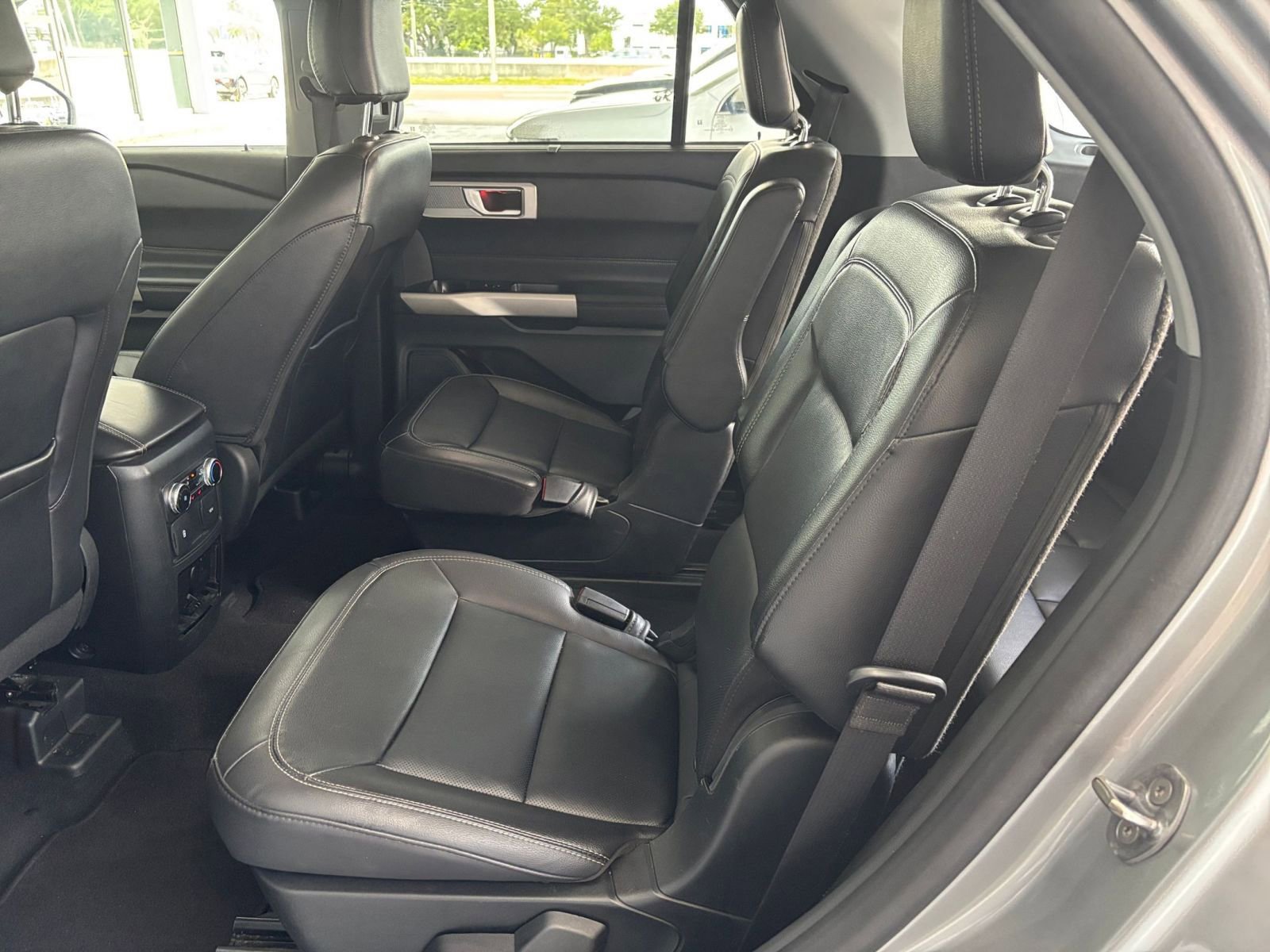 Thumbnail: 2023 Ford Explorer - 25