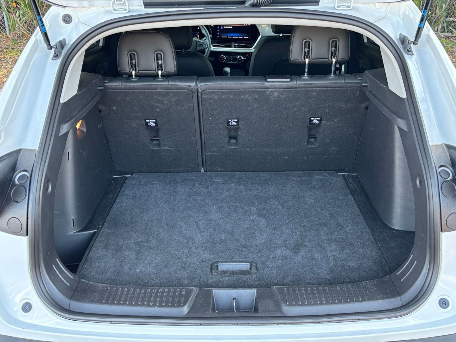 Thumbnail: 2025 Chevrolet Trax - 31