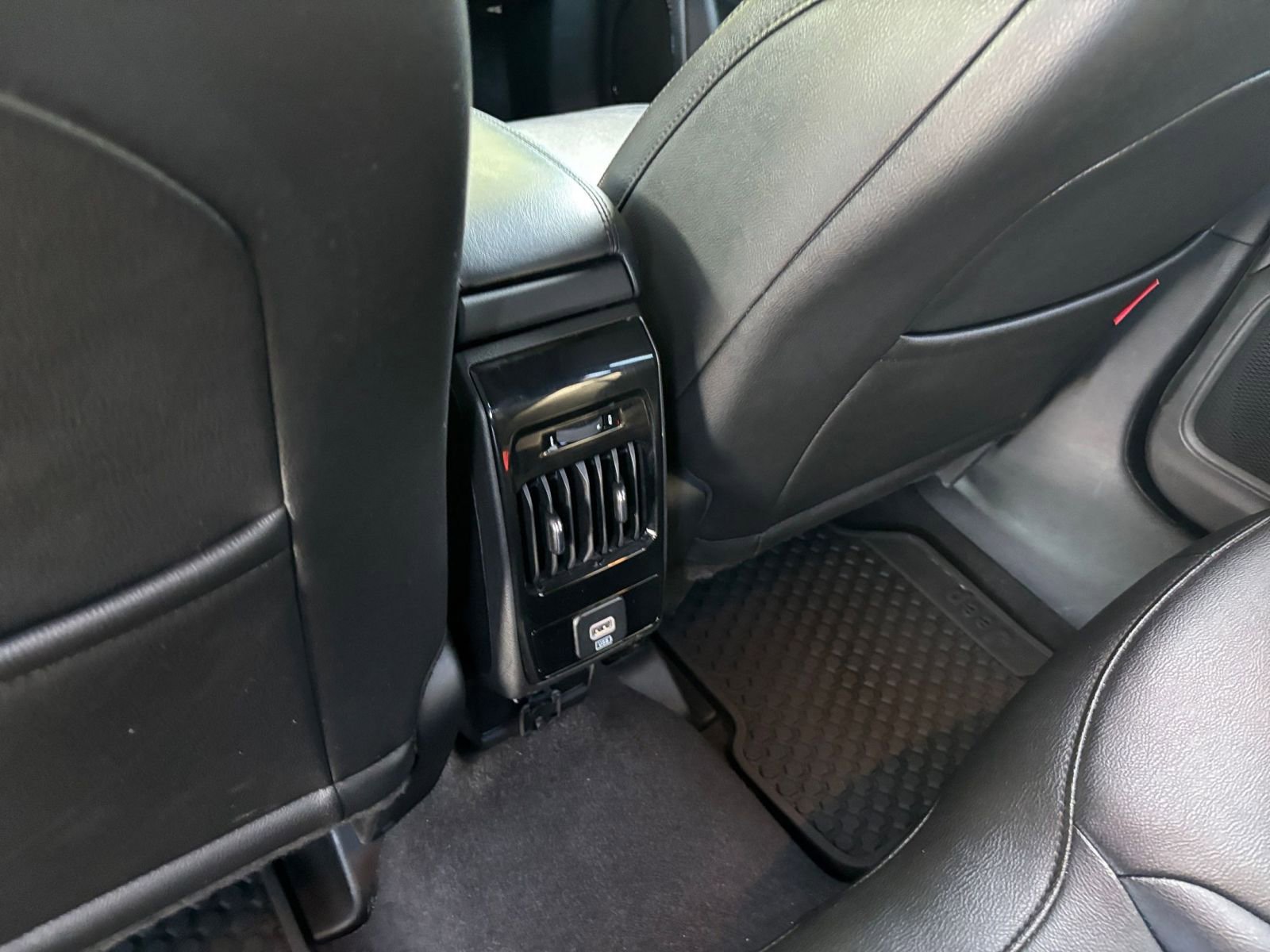 Thumbnail: 2025 Jeep Compass - 24