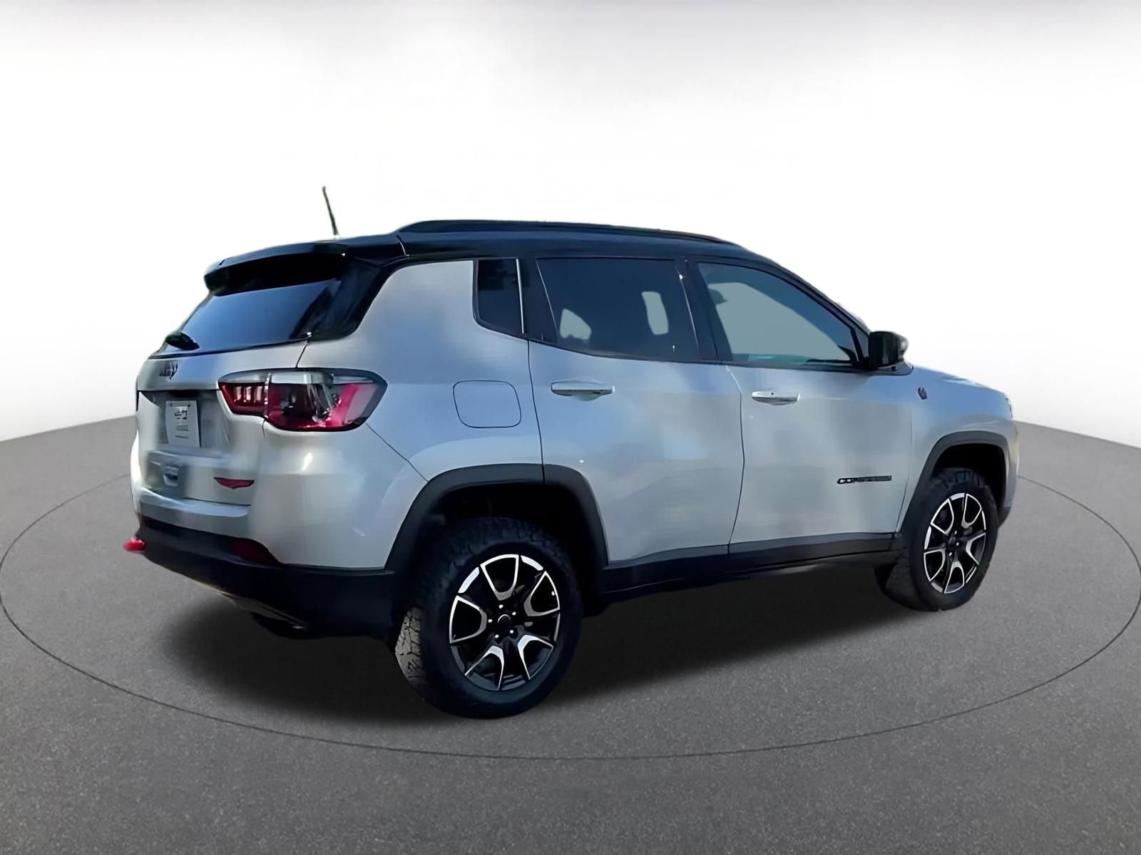 Thumbnail: 2025 Jeep Compass - 14