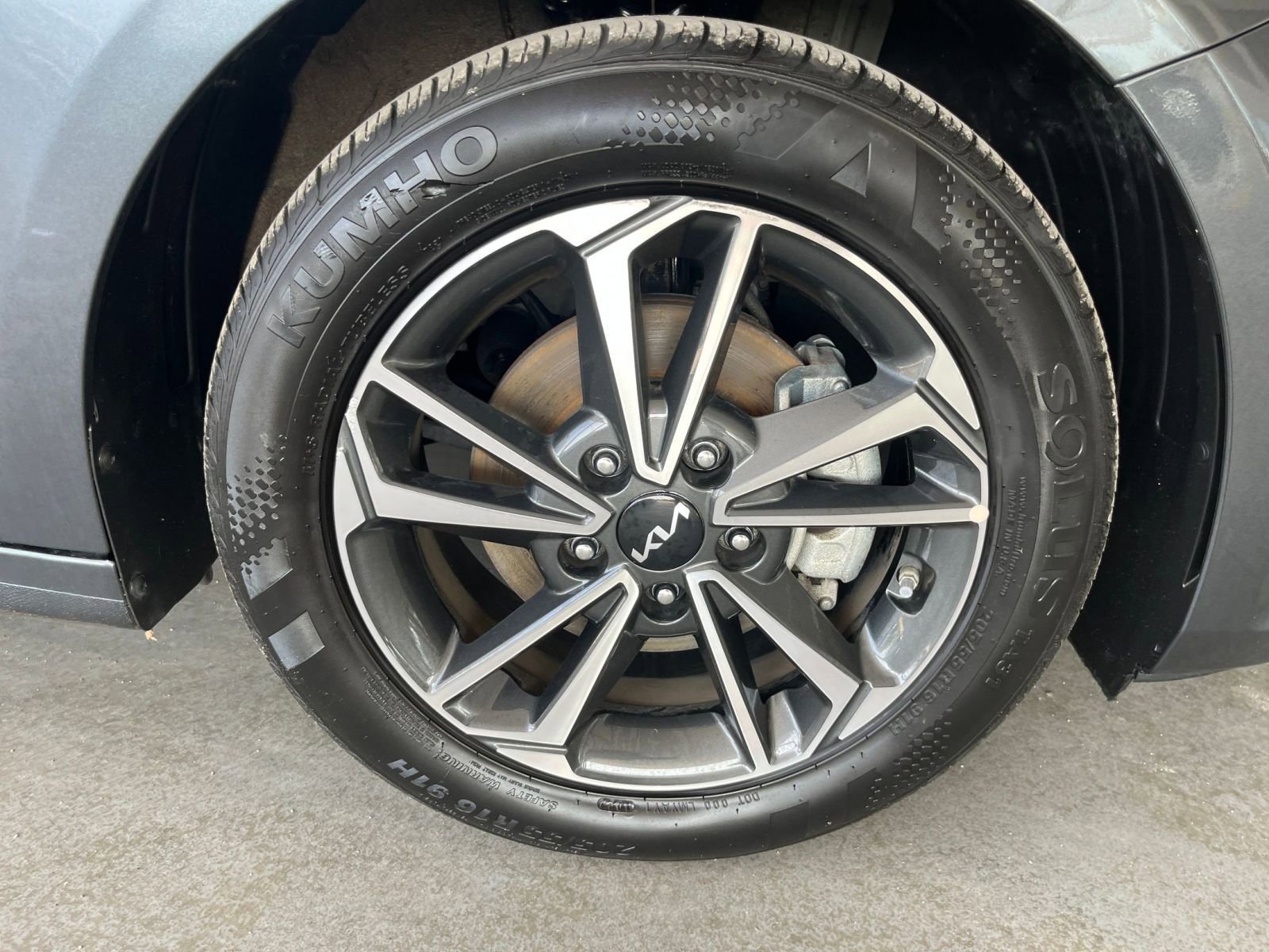 2024 Kia Forte LXS 23