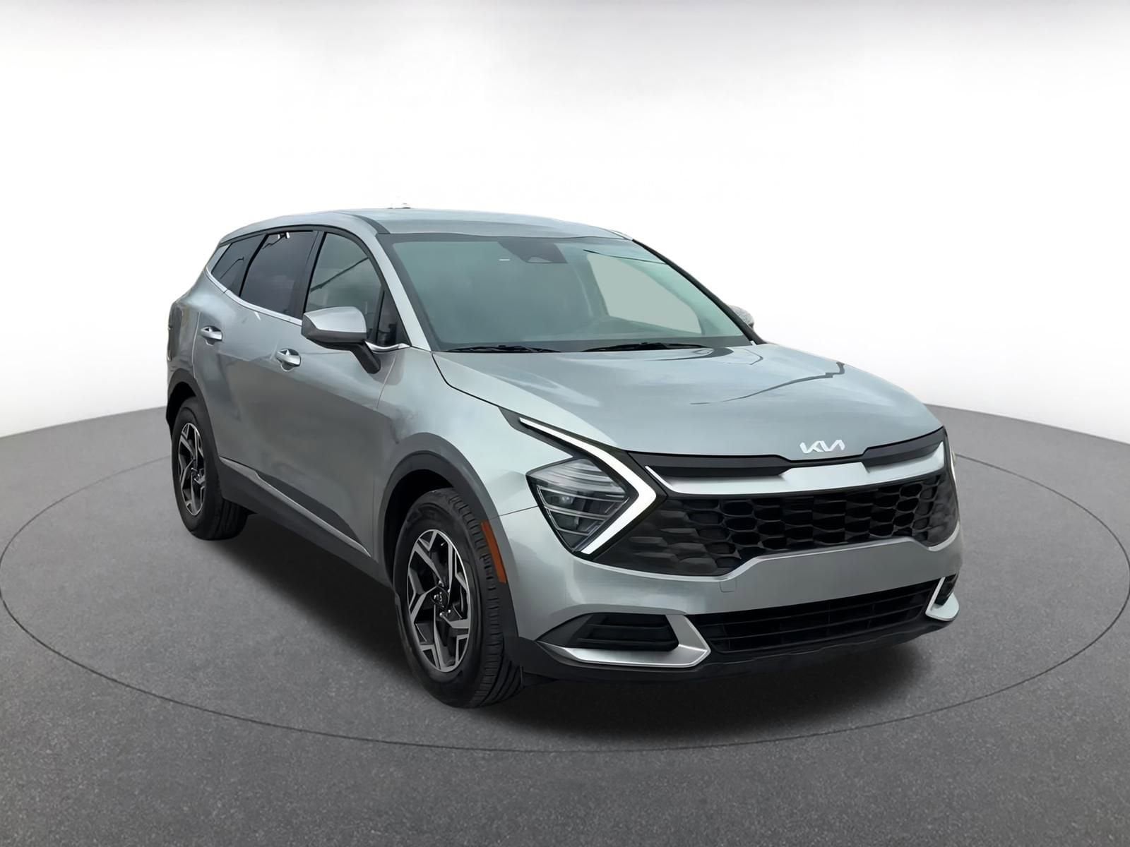 Thumbnail: 2024 Kia Sportage - 3