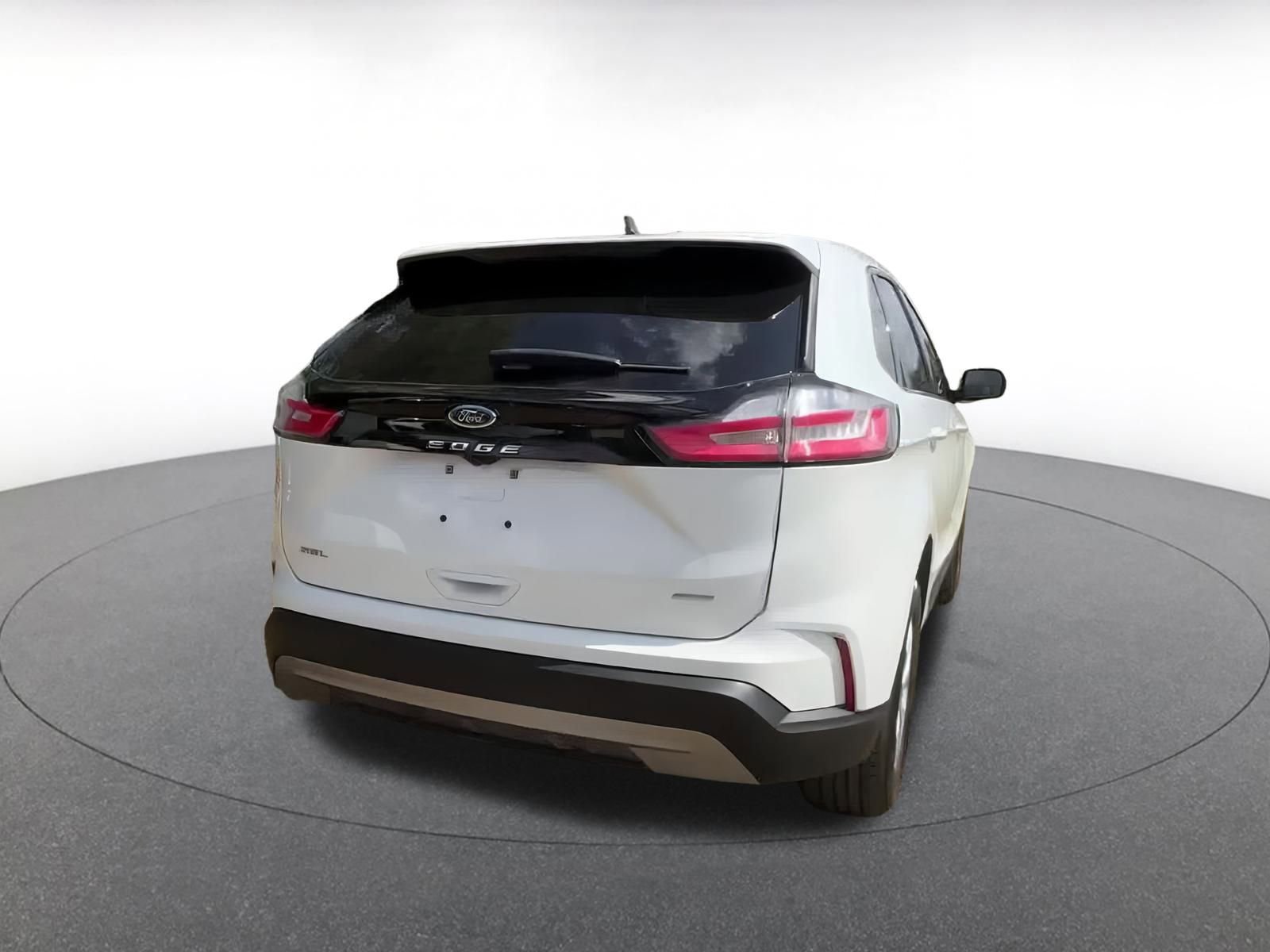 Thumbnail: 2022 Ford Edge - 14