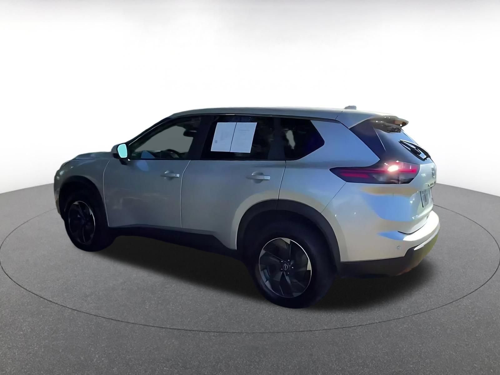 Thumbnail: 2025 Nissan Rogue - 10
