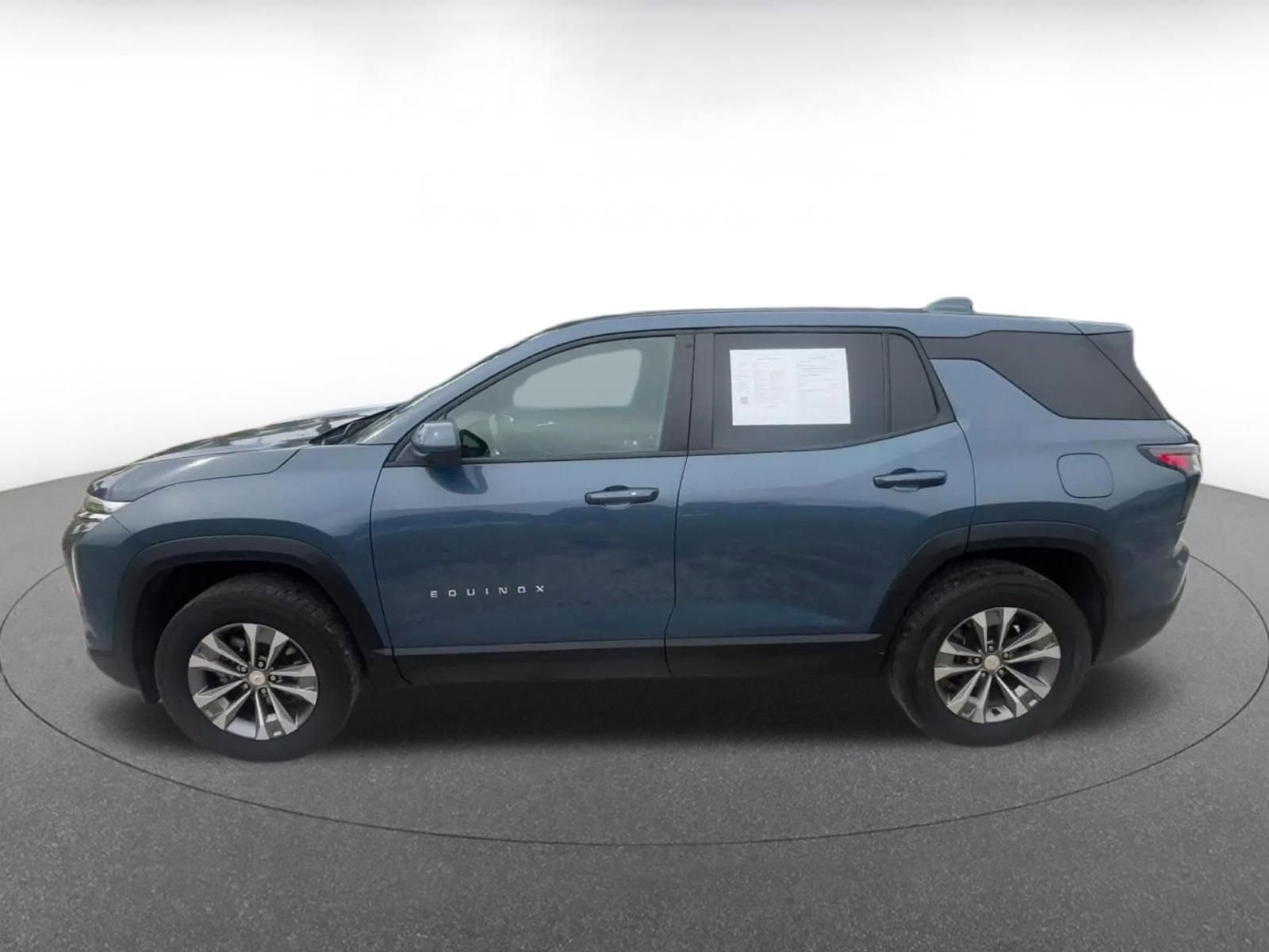 Thumbnail: 2025 Chevrolet Equinox - 9