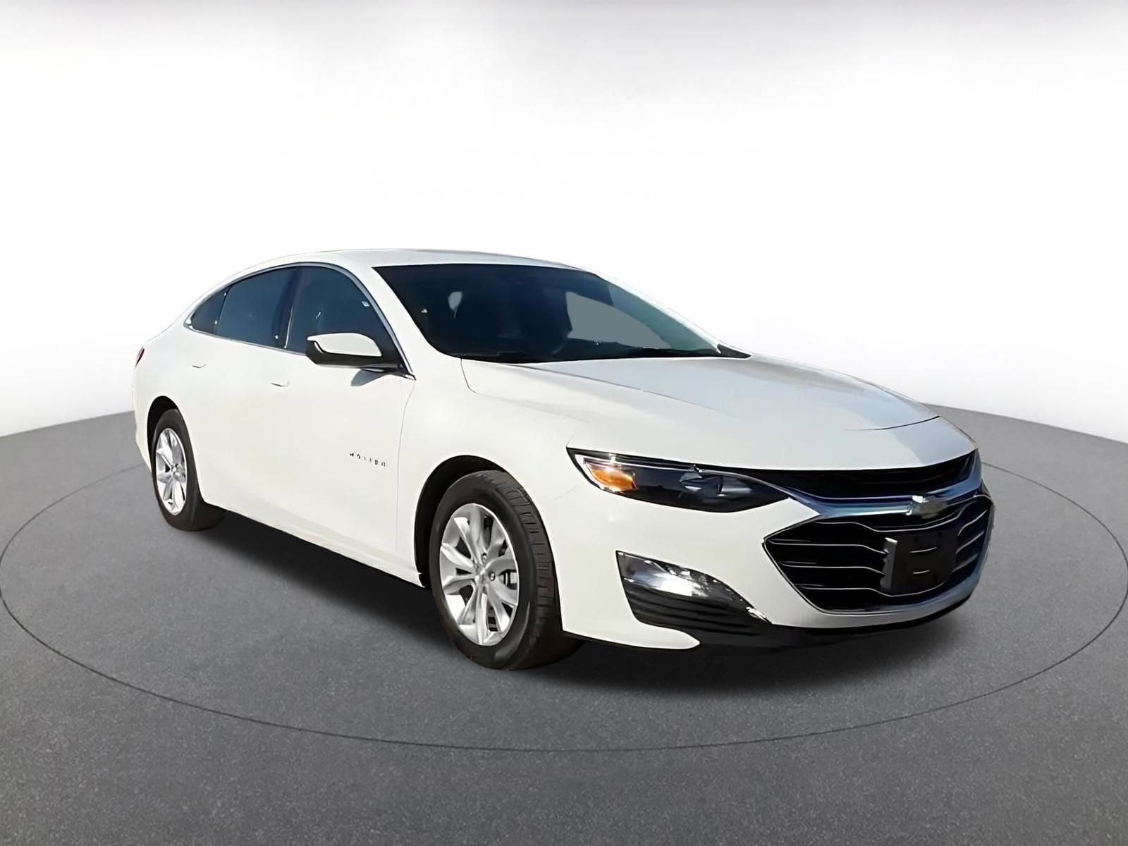 Thumbnail: 2024 Chevrolet Malibu - 1