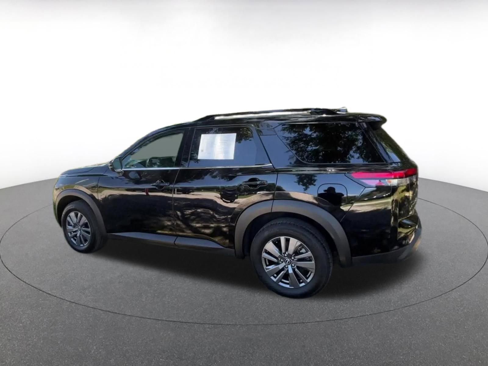 Thumbnail: 2025 Nissan Pathfinder - 11