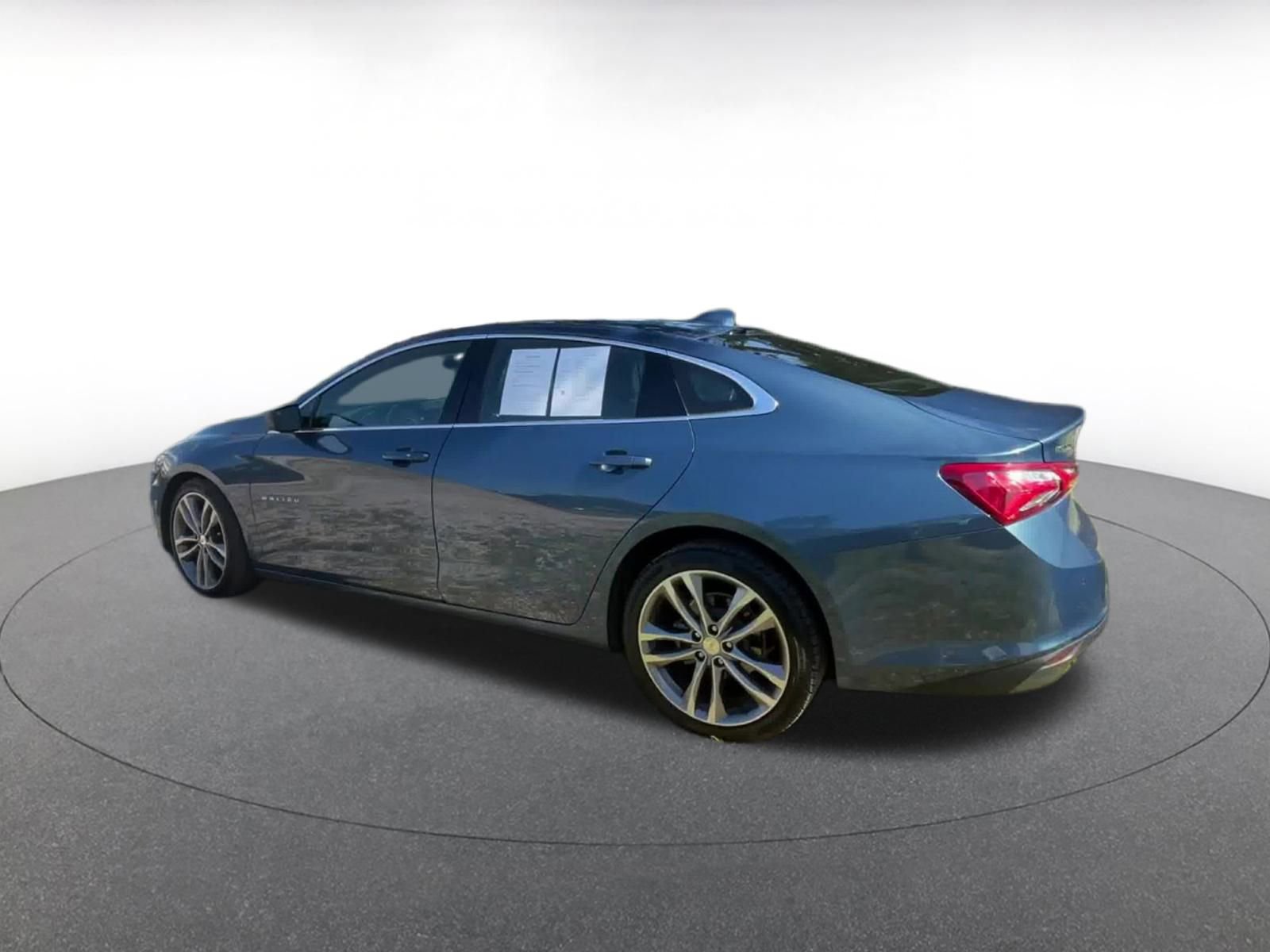 Thumbnail: 2024 Chevrolet Malibu - 10