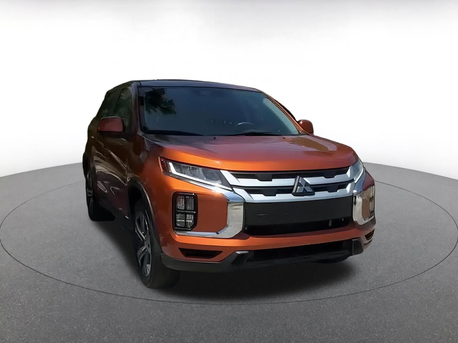 Thumbnail: 2022 Mitsubishi Outlander Sport - 3