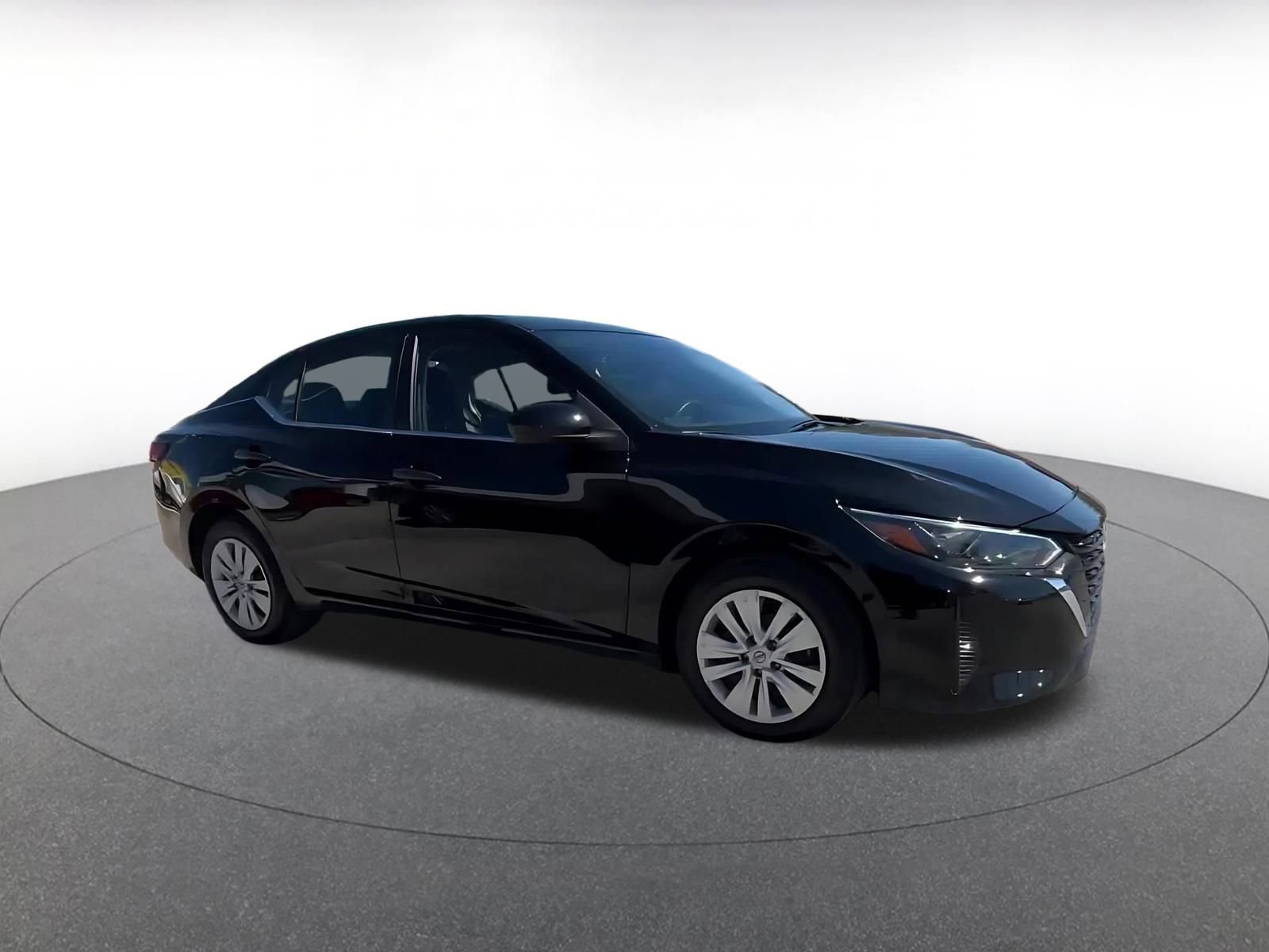 Thumbnail: 2025 Nissan Sentra - 1