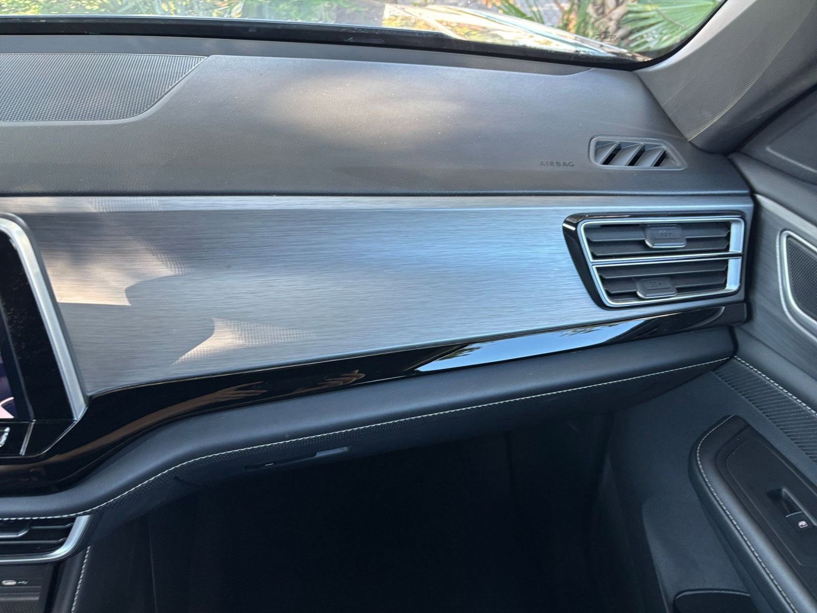 Thumbnail: 2024 Volkswagen Atlas - 35