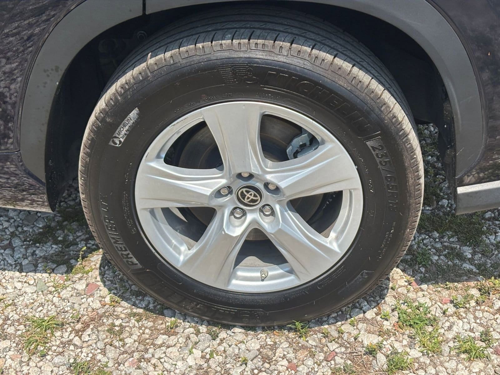 Thumbnail: 2025 Toyota Highlander - 33