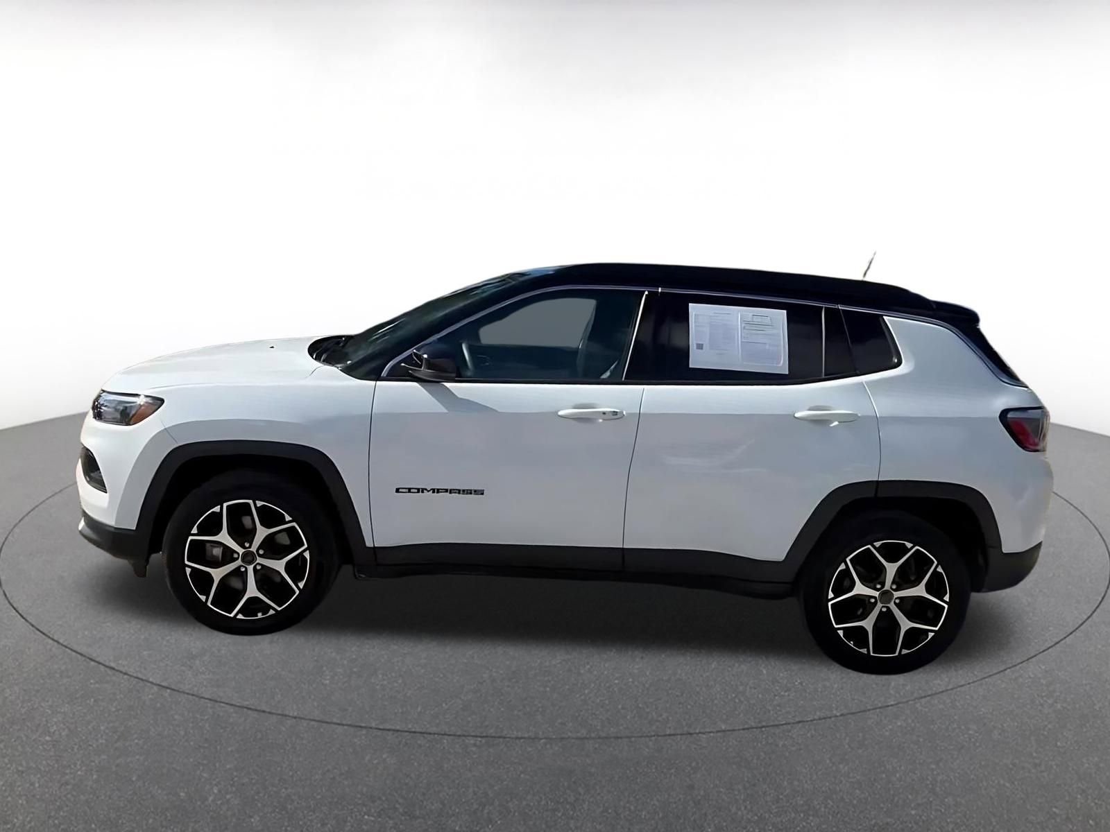 Thumbnail: 2025 Jeep Compass - 9