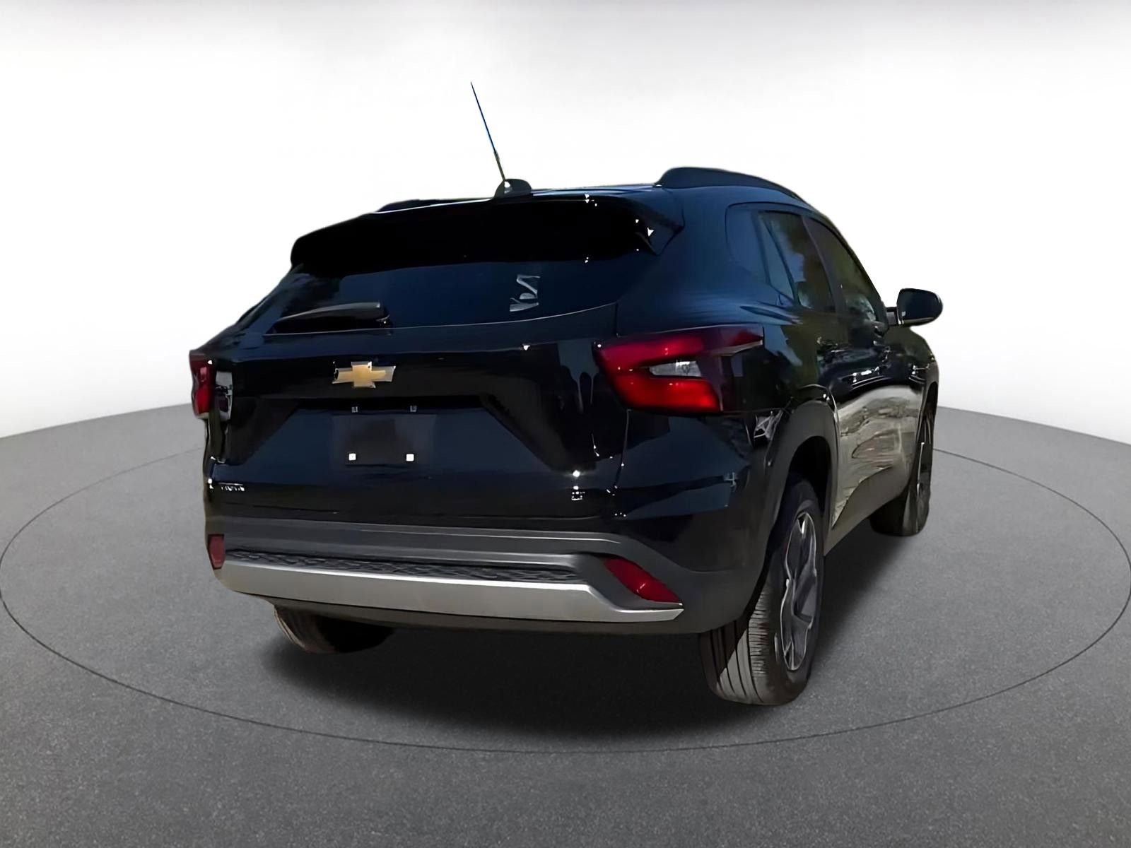 Thumbnail: 2025 Chevrolet Trax - 16