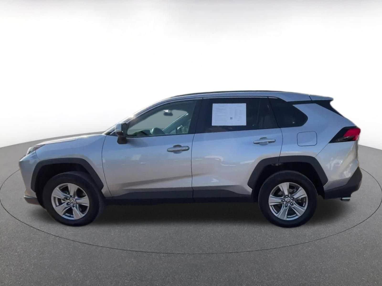 Thumbnail: 2025 Toyota RAV4 - 9