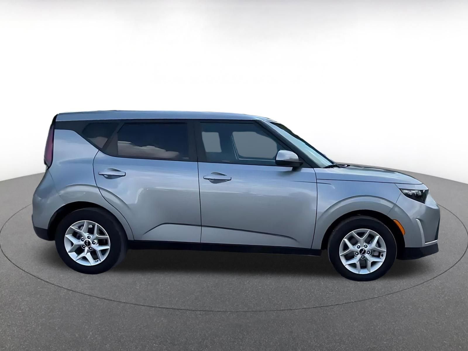Thumbnail: 2025 Kia Soul - 18