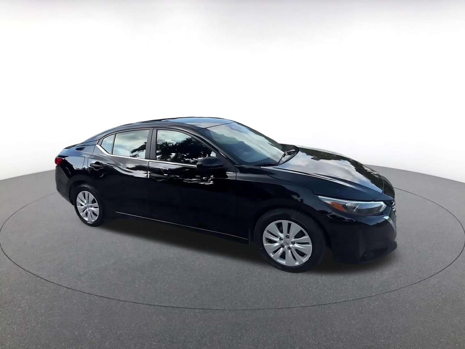 Thumbnail: 2025 Nissan Sentra - 2