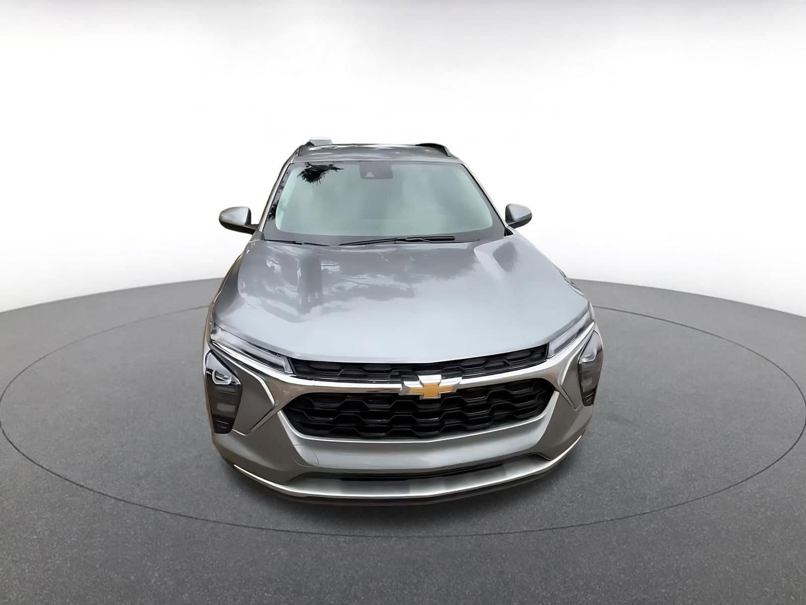 Thumbnail: 2025 Chevrolet Trax - 4