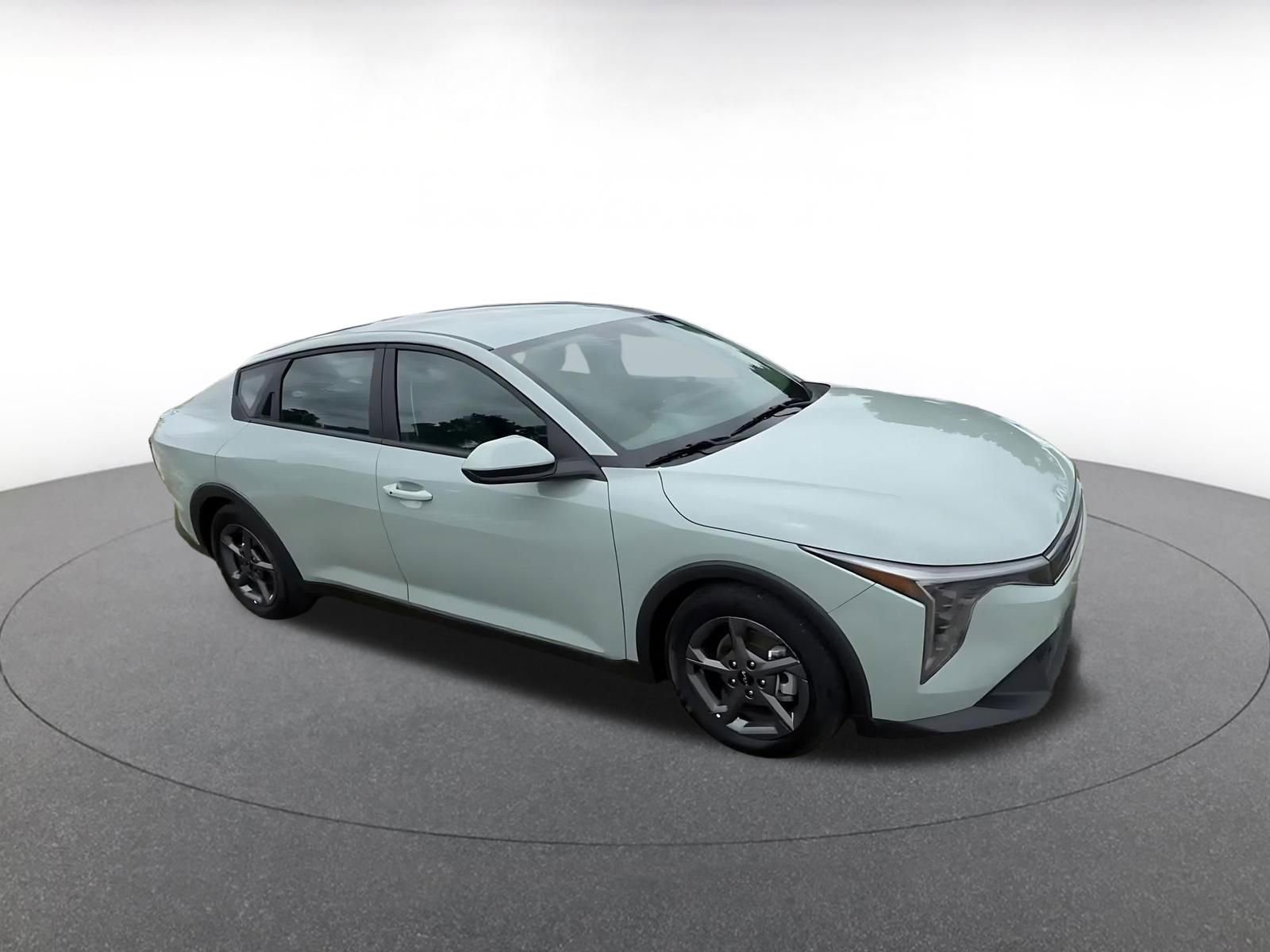 Thumbnail: 2025 Kia K4 - 2