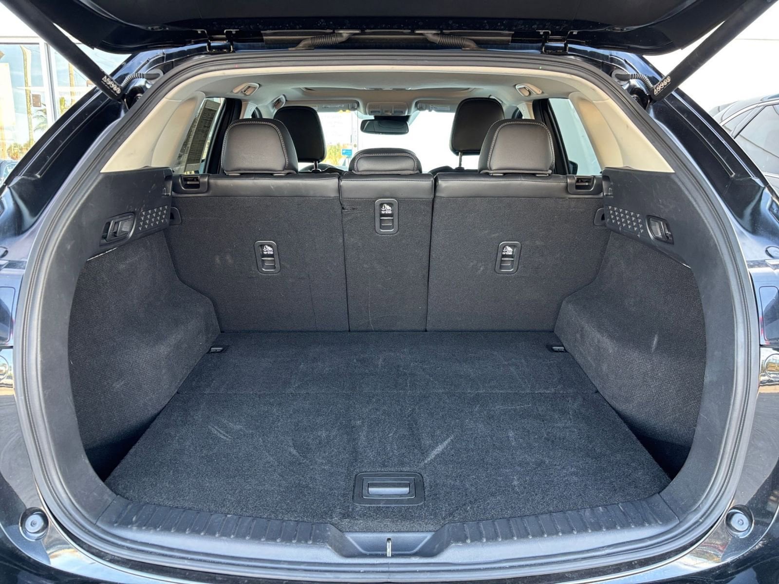 Thumbnail: 2025 Mazda CX-5 - 32