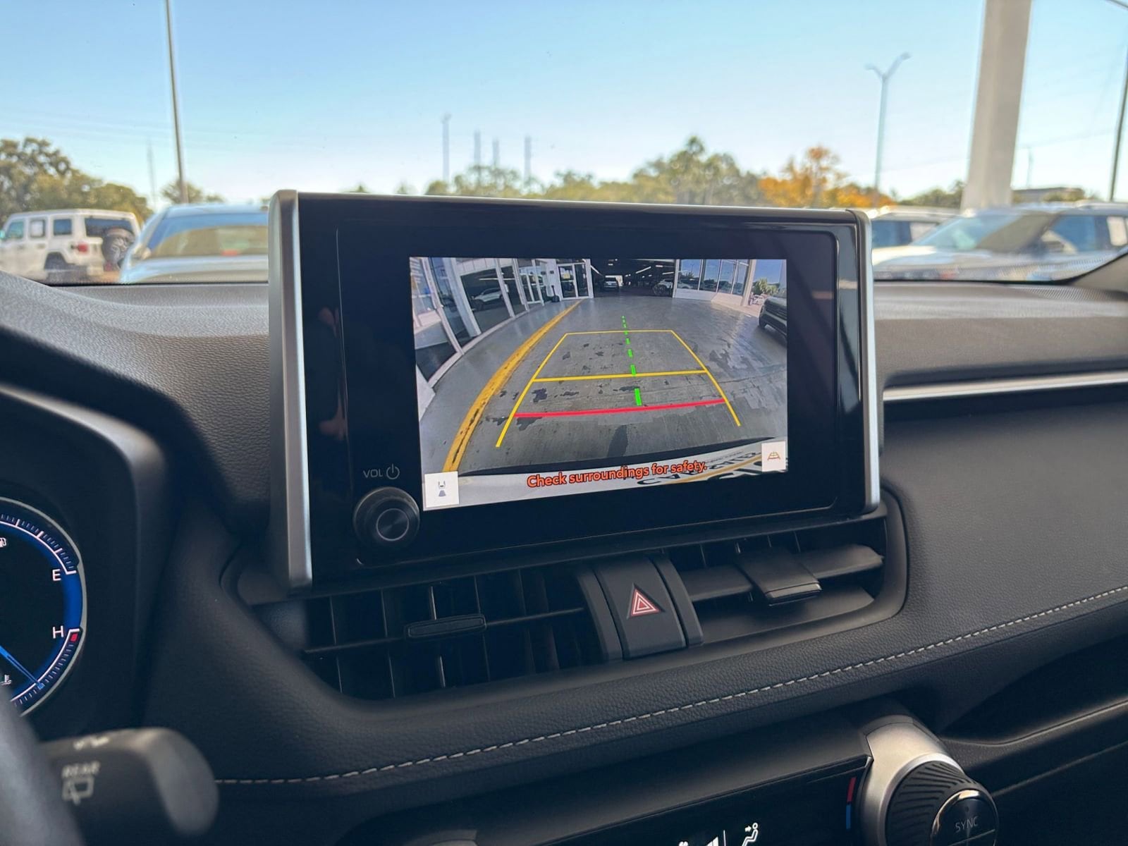 Thumbnail: 2025 Toyota RAV4 - 17