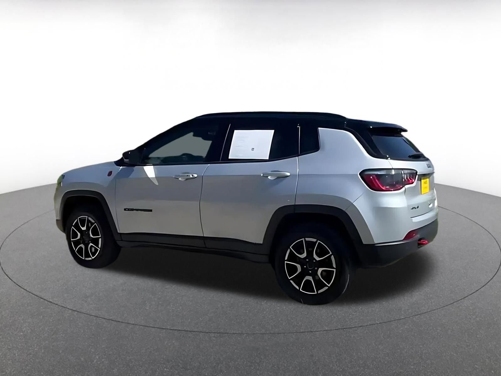 Thumbnail: 2025 Jeep Compass - 10