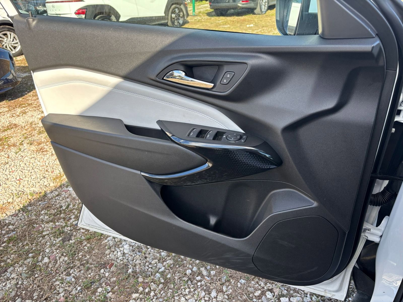 Thumbnail: 2025 Chevrolet Trax - 20