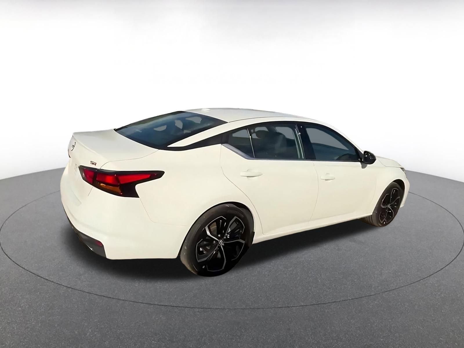 Thumbnail: 2025 Nissan Altima - 15