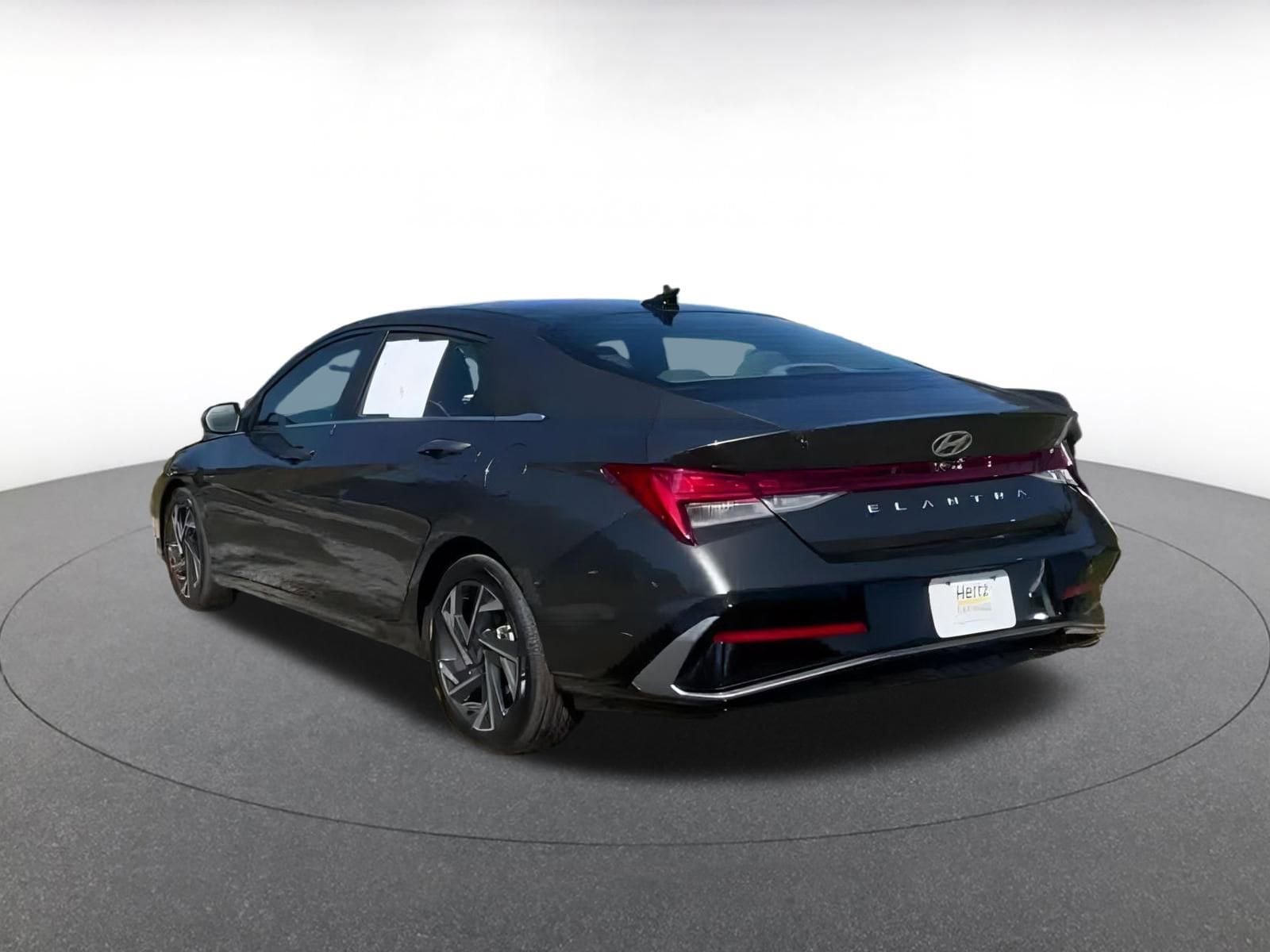 Thumbnail: 2025 Hyundai Elantra - 10