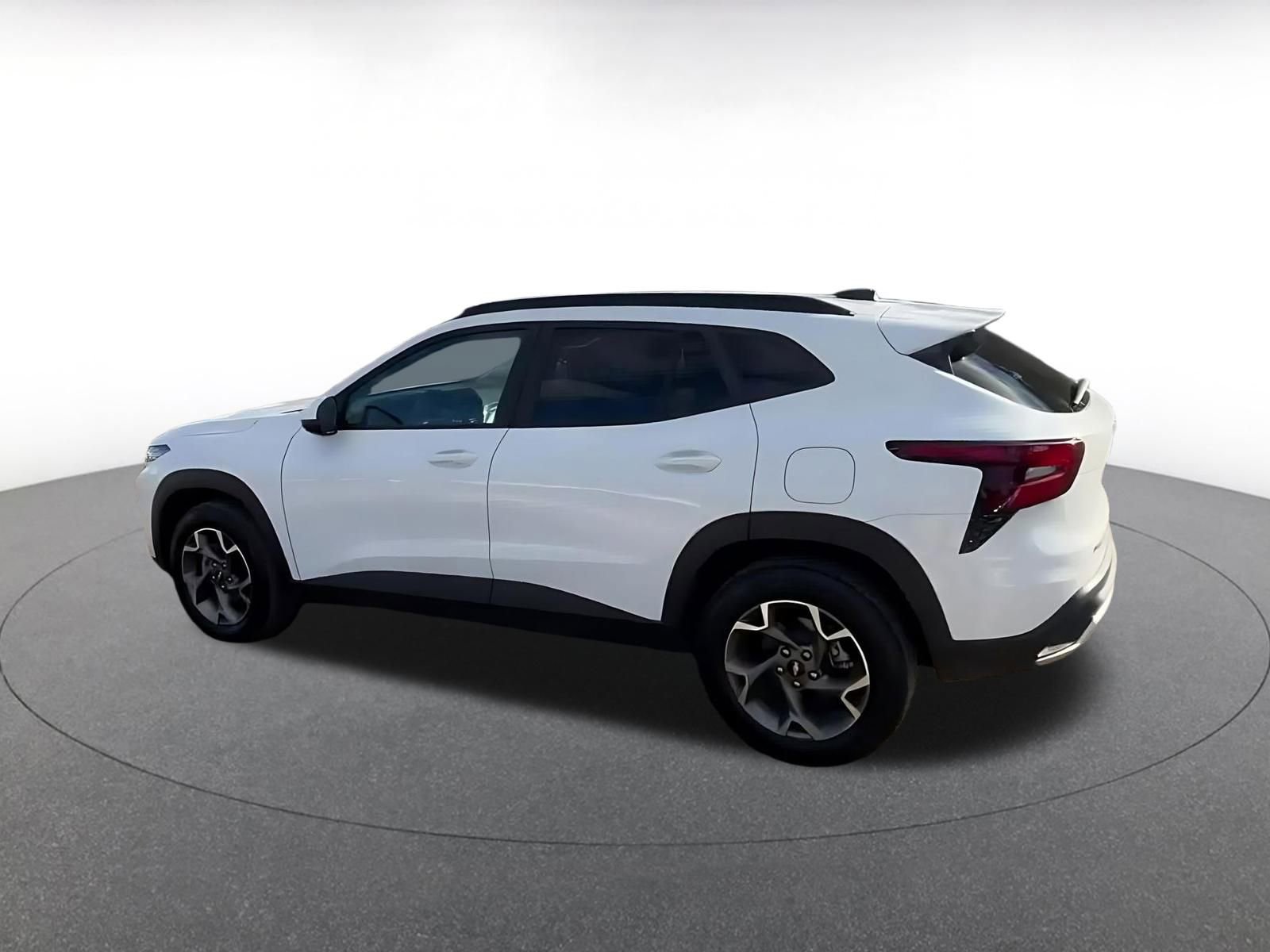 Thumbnail: 2025 Chevrolet Trax - 10