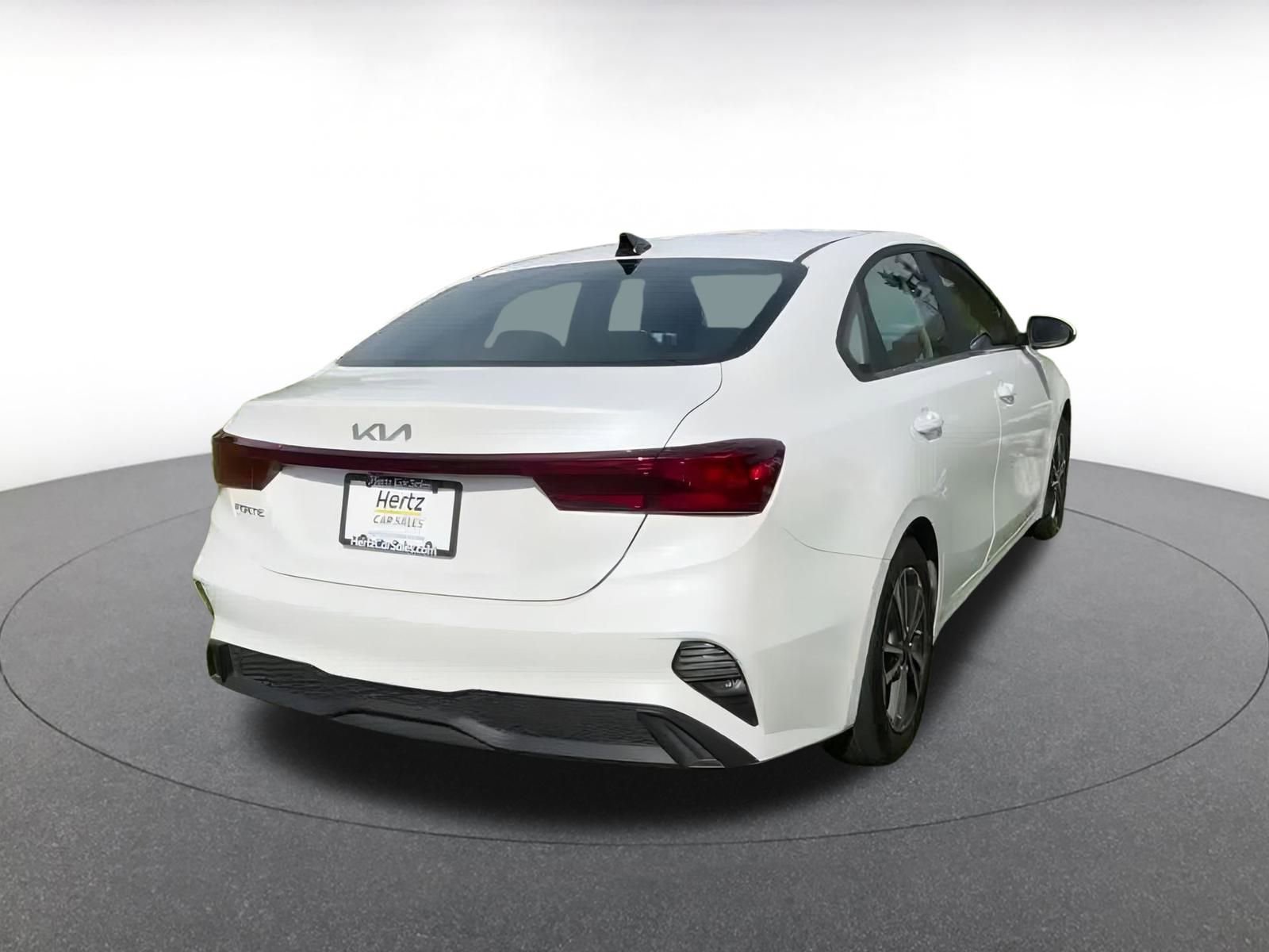 Thumbnail: 2024 Kia Forte - 11