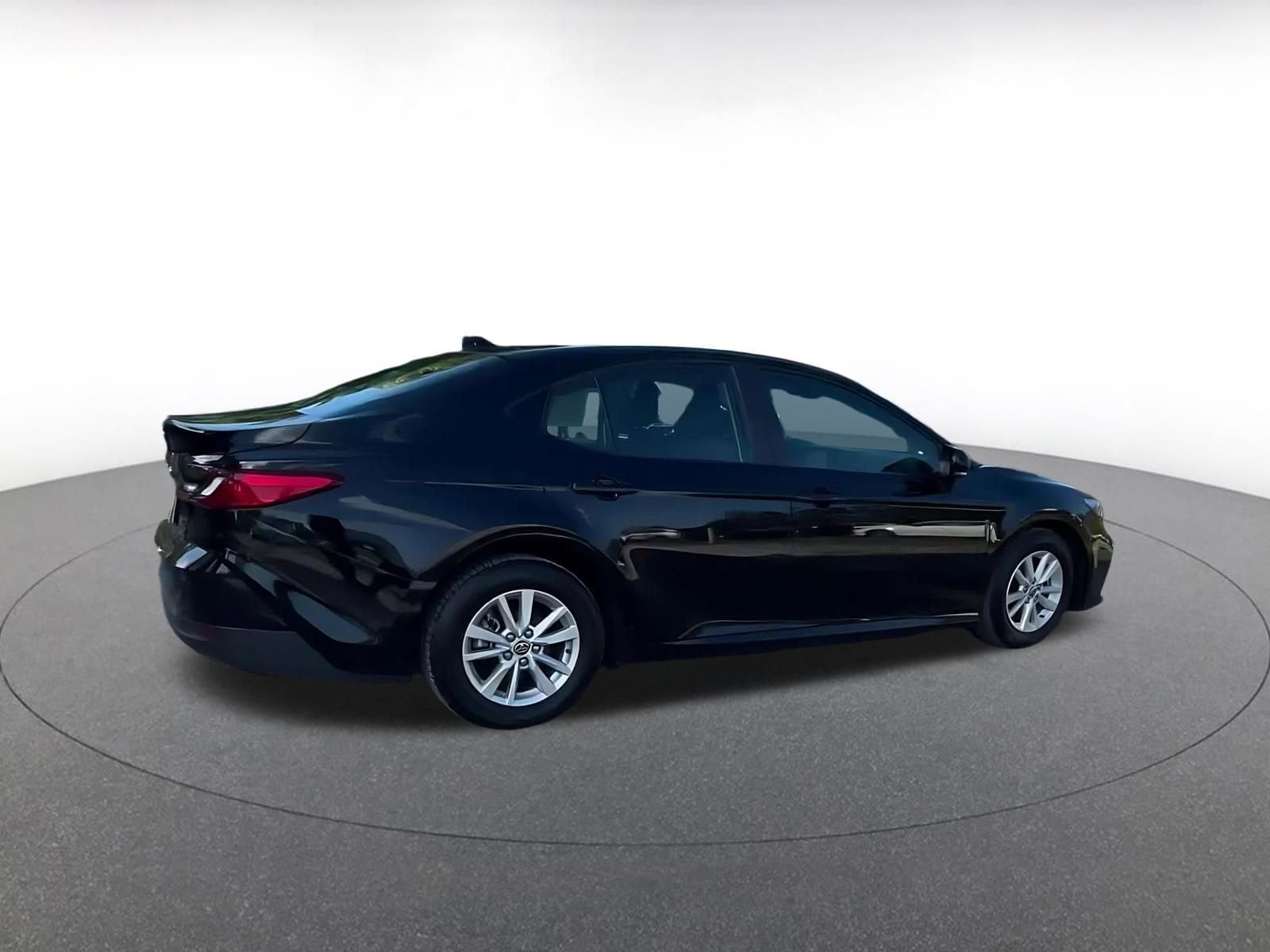 Thumbnail: 2025 Toyota Camry - 15