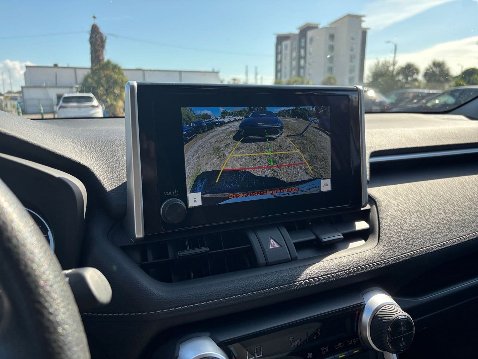 Thumbnail: 2025 Toyota RAV4 - 17