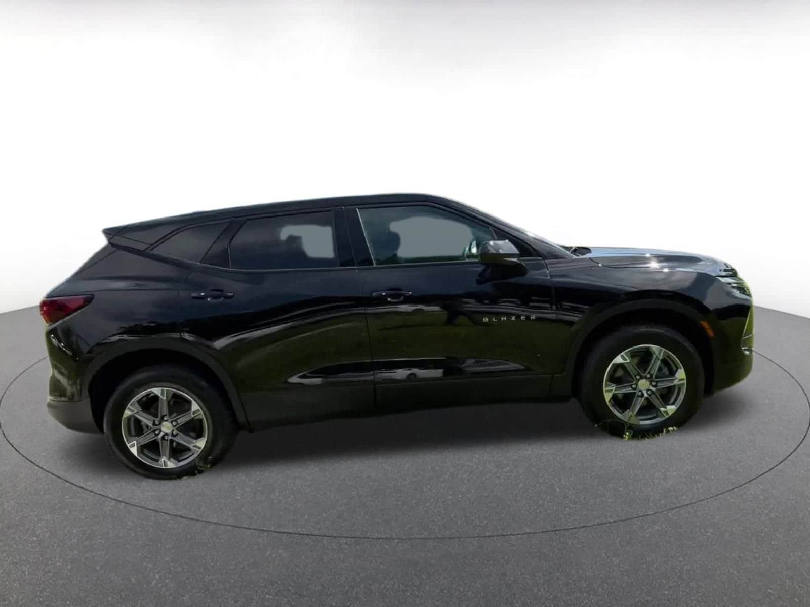 Thumbnail: 2023 Chevrolet Blazer - 13