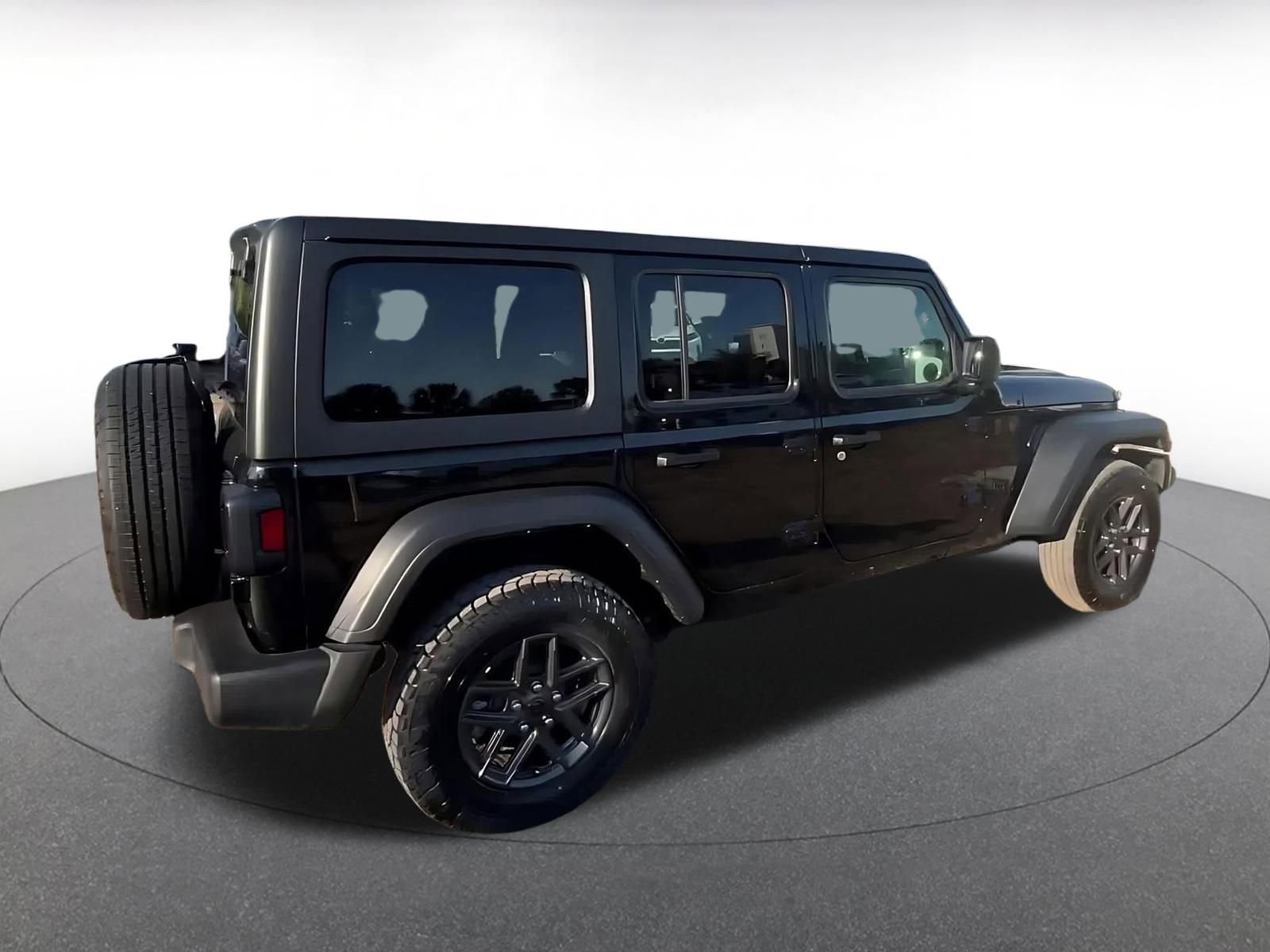 Thumbnail: 2025 Jeep Wrangler - 14