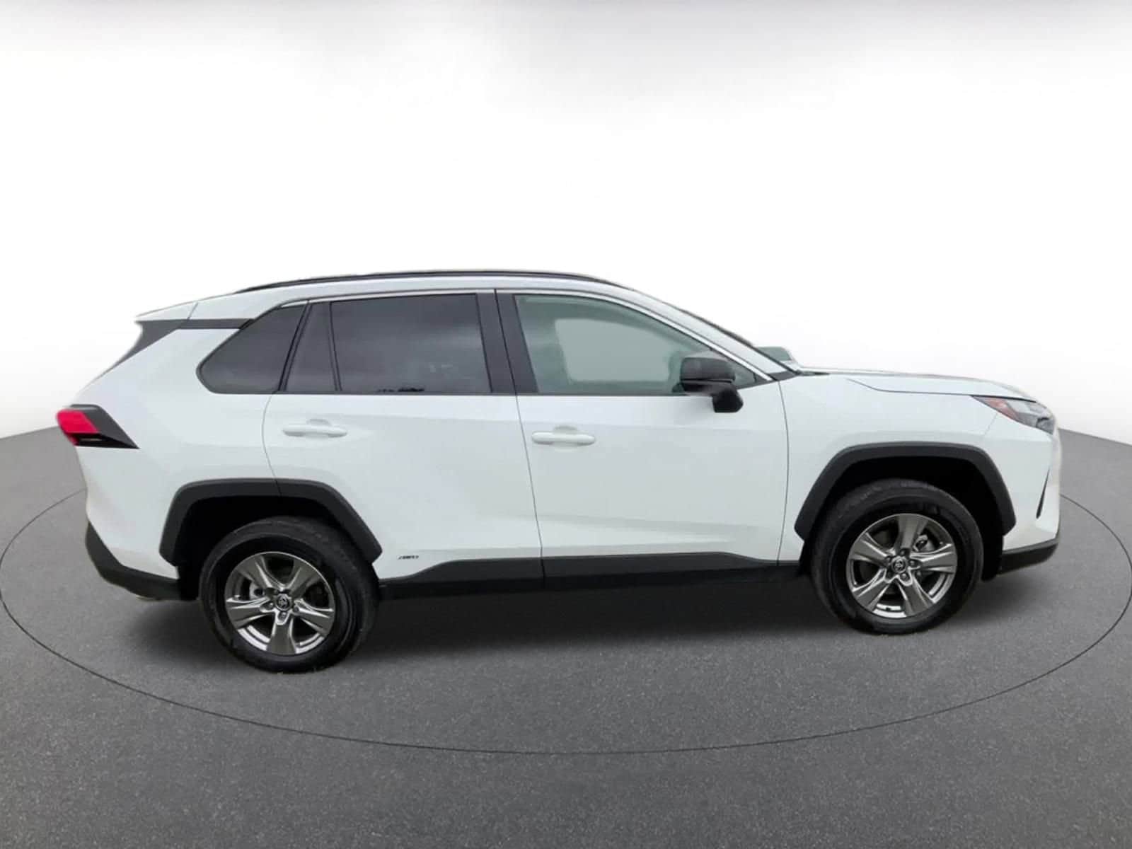 Thumbnail: 2025 Toyota RAV4 - 16