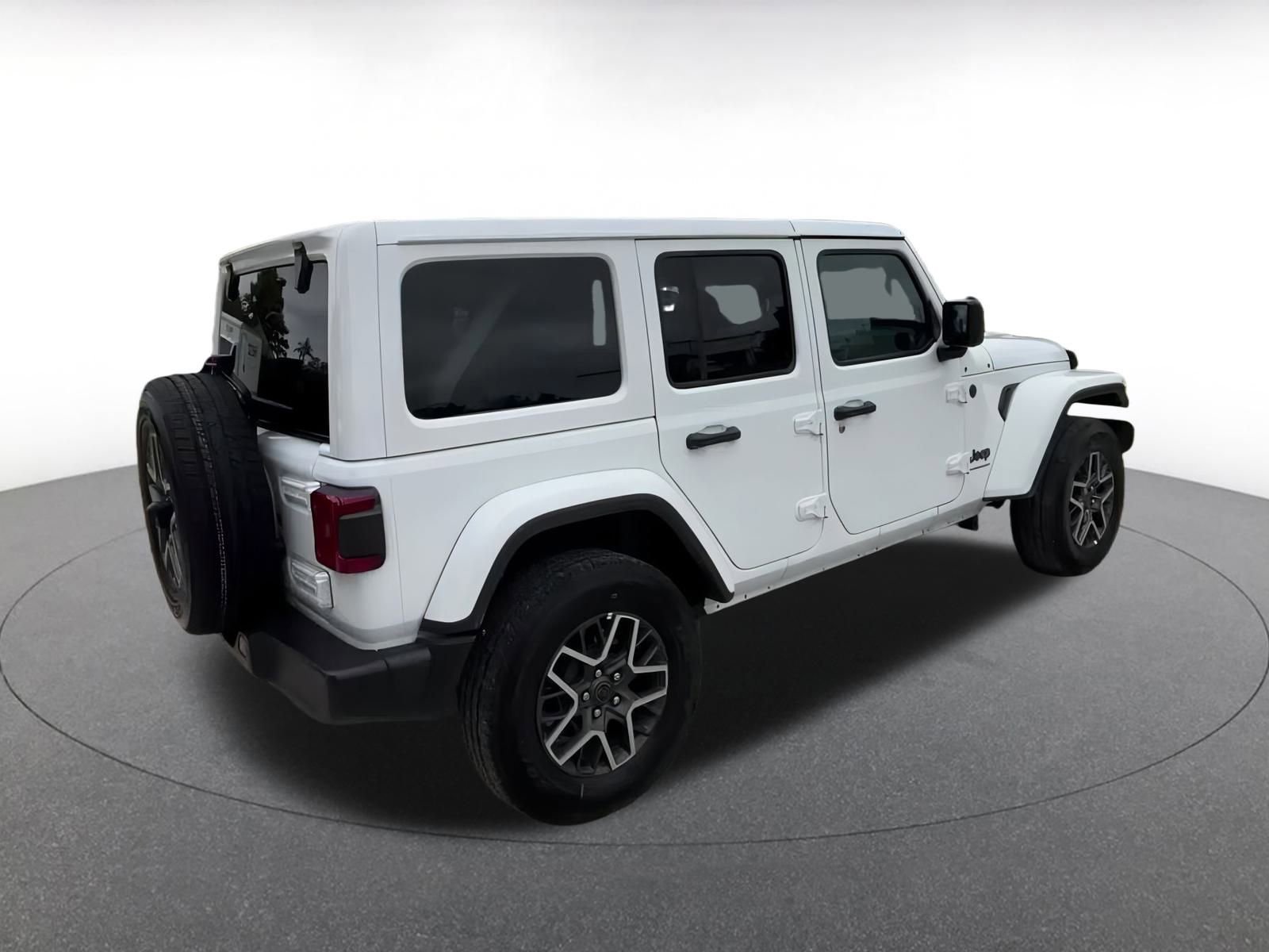 Thumbnail: 2025 Jeep Wrangler - 15