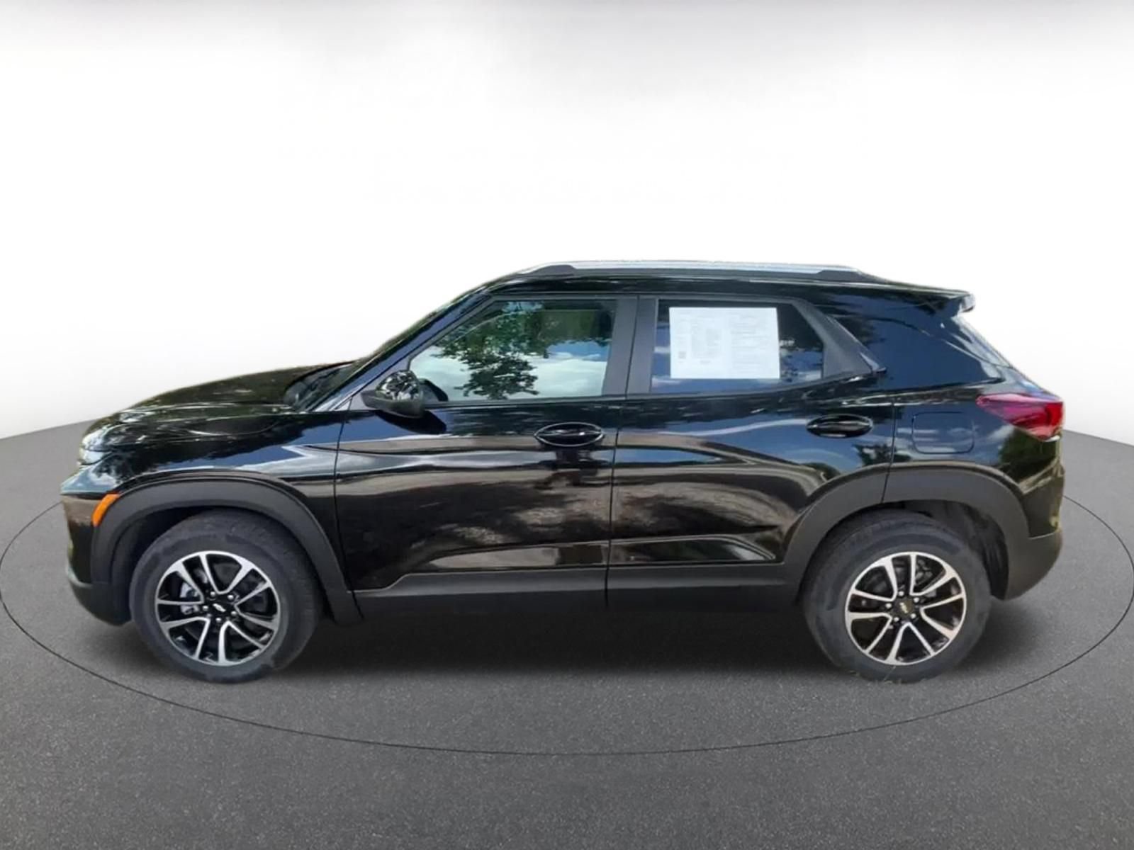 Thumbnail: 2025 Chevrolet TrailBlazer - 9