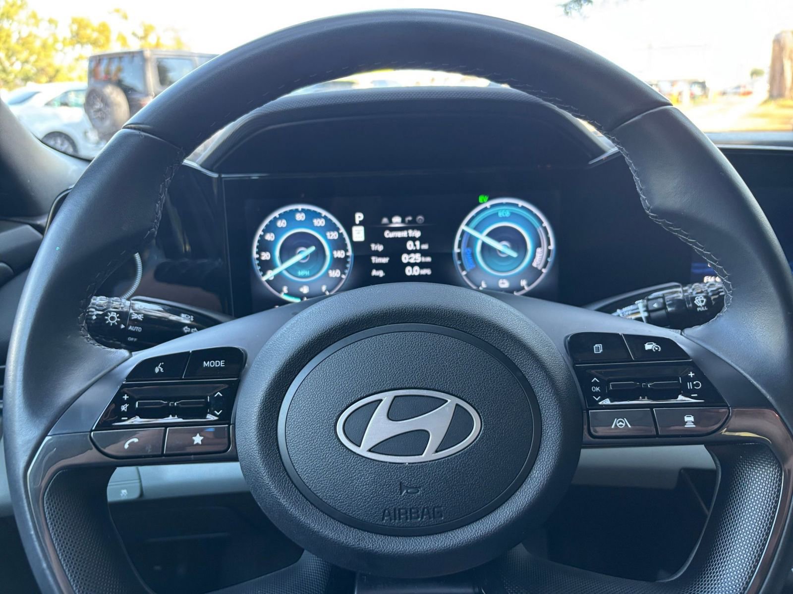 Thumbnail: 2025 Hyundai Elantra - 28