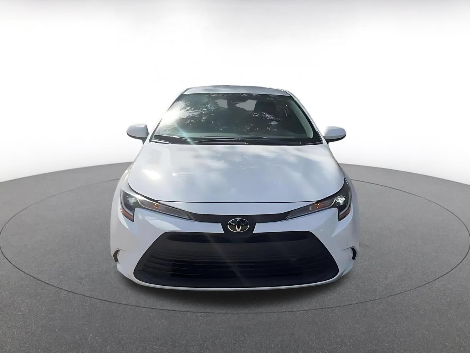 Thumbnail: 2025 Toyota Corolla - 3